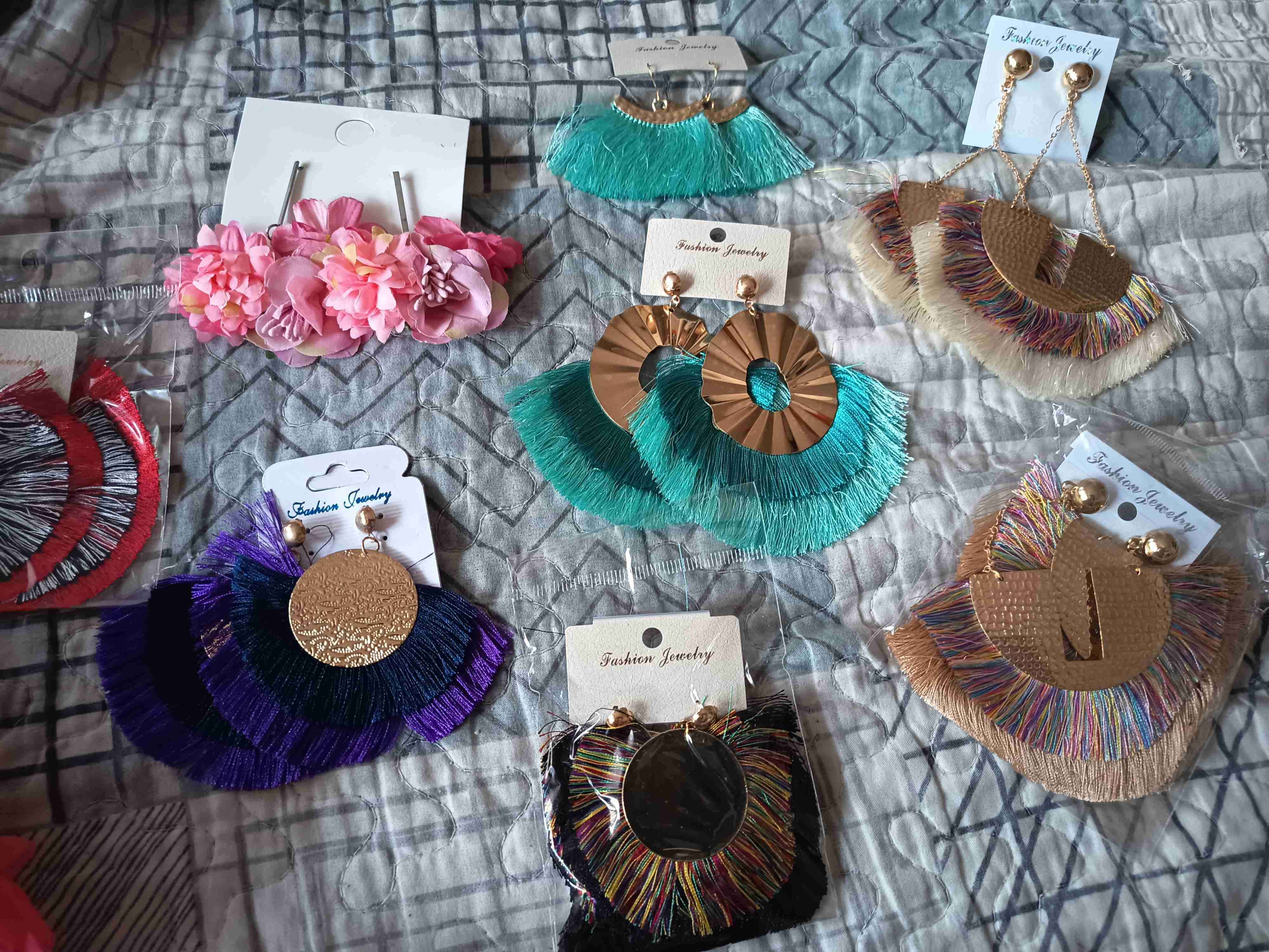 Set de aros de moda variados - miniatura 1