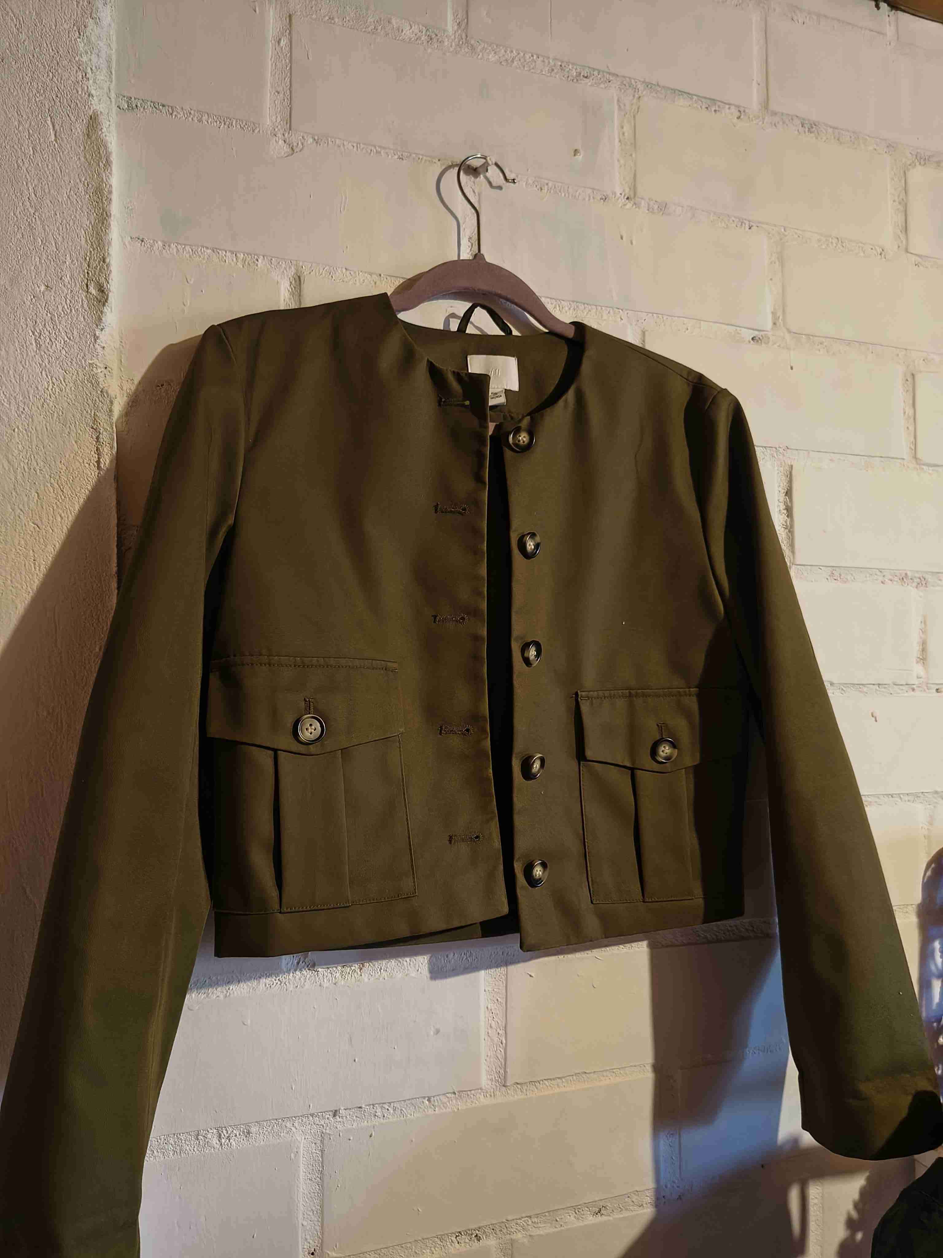 Chaqueta verde militar elegante - miniatura 1