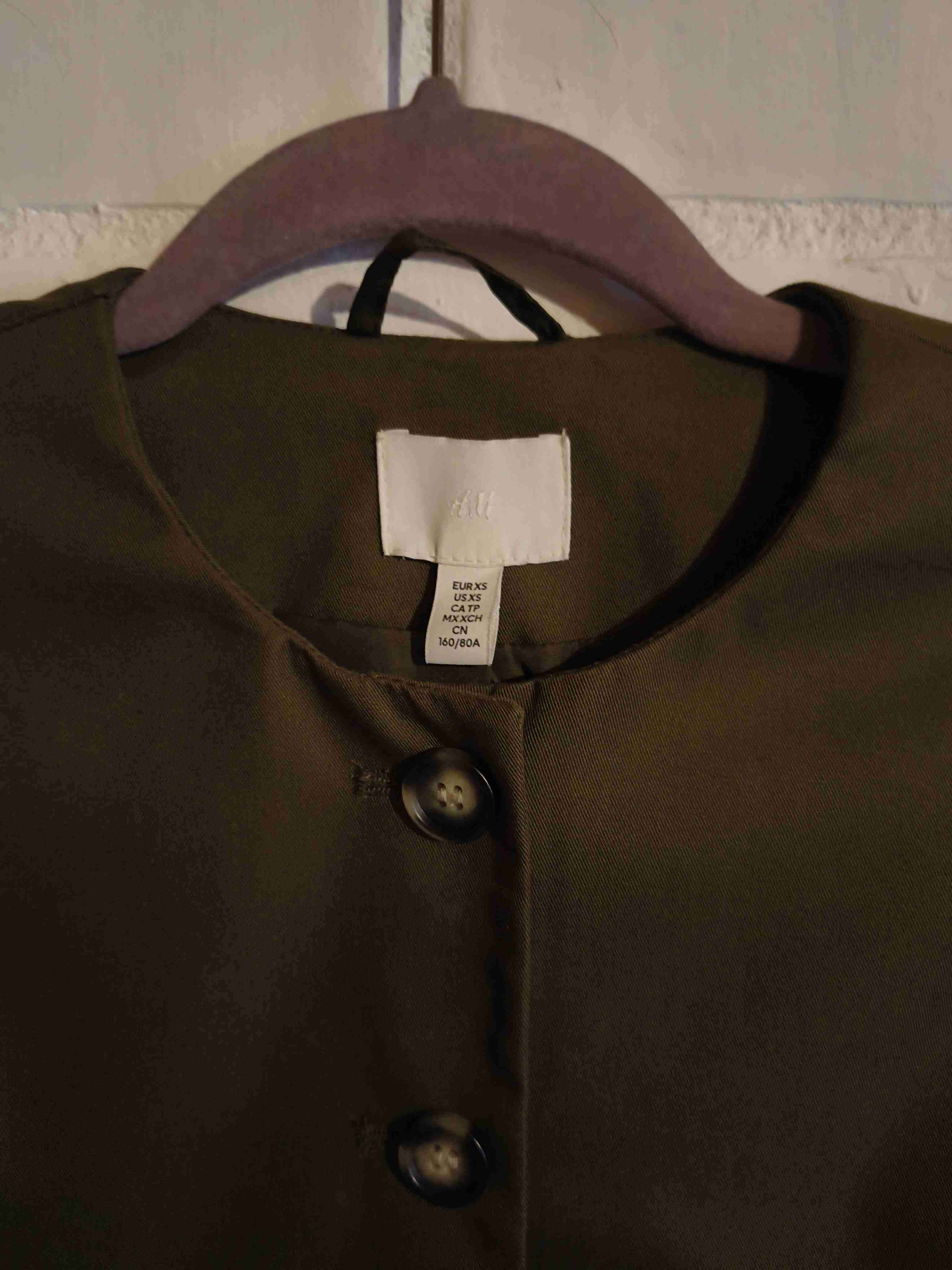 Chaqueta verde militar elegante - miniatura 3