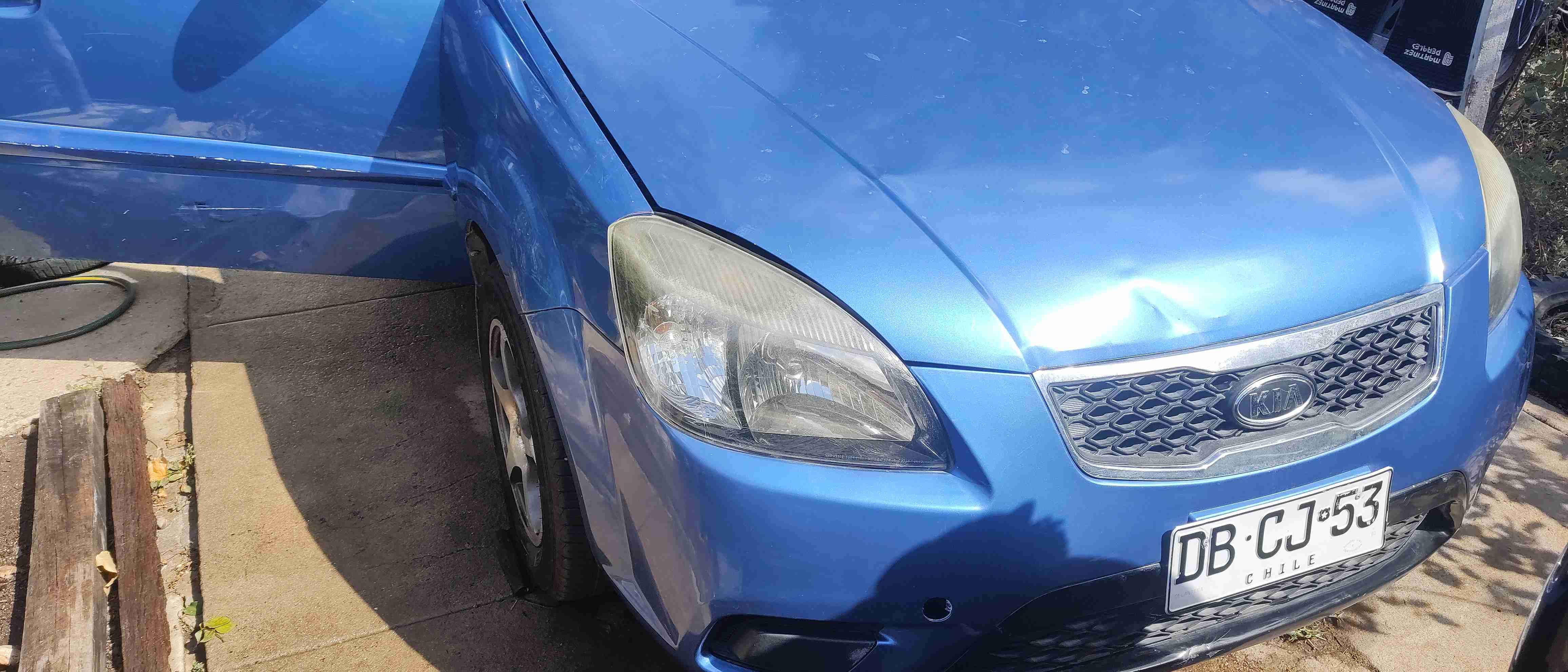 Kia rio sedán 2011 - miniatura 3