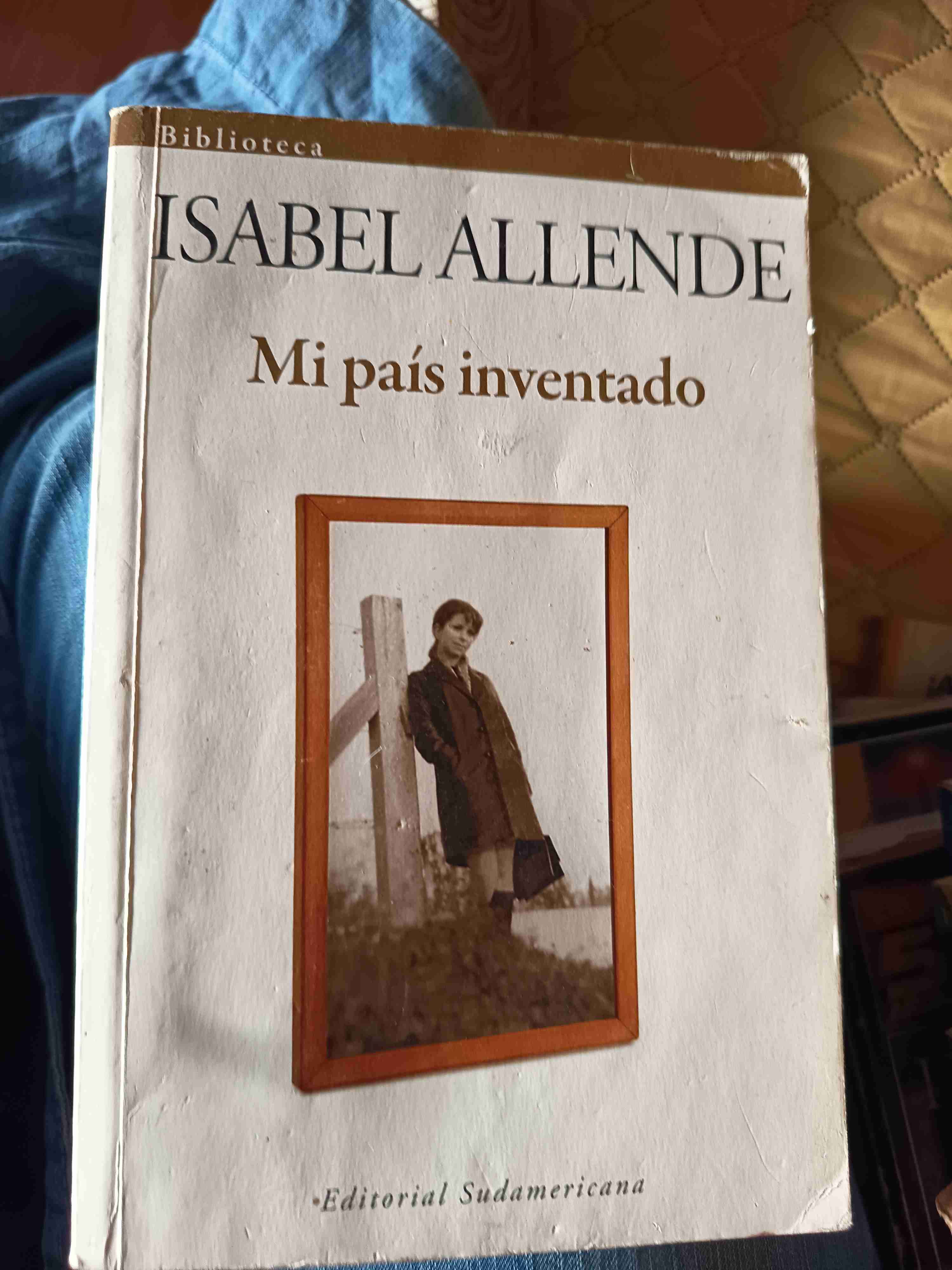 Libro Mi país inventado Isabel Allende