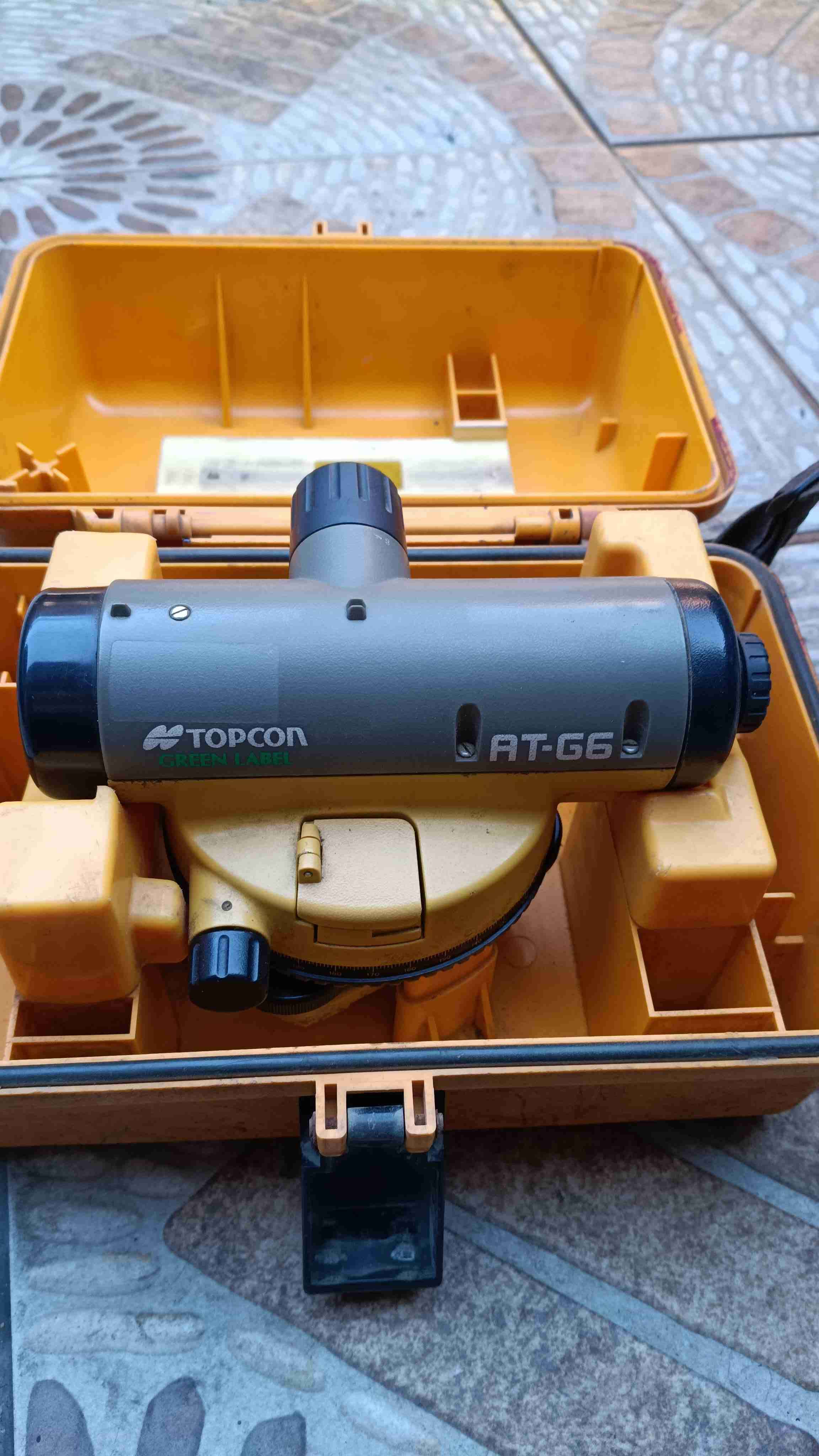 Nivel óptico AT-66 con estuche - miniatura 4