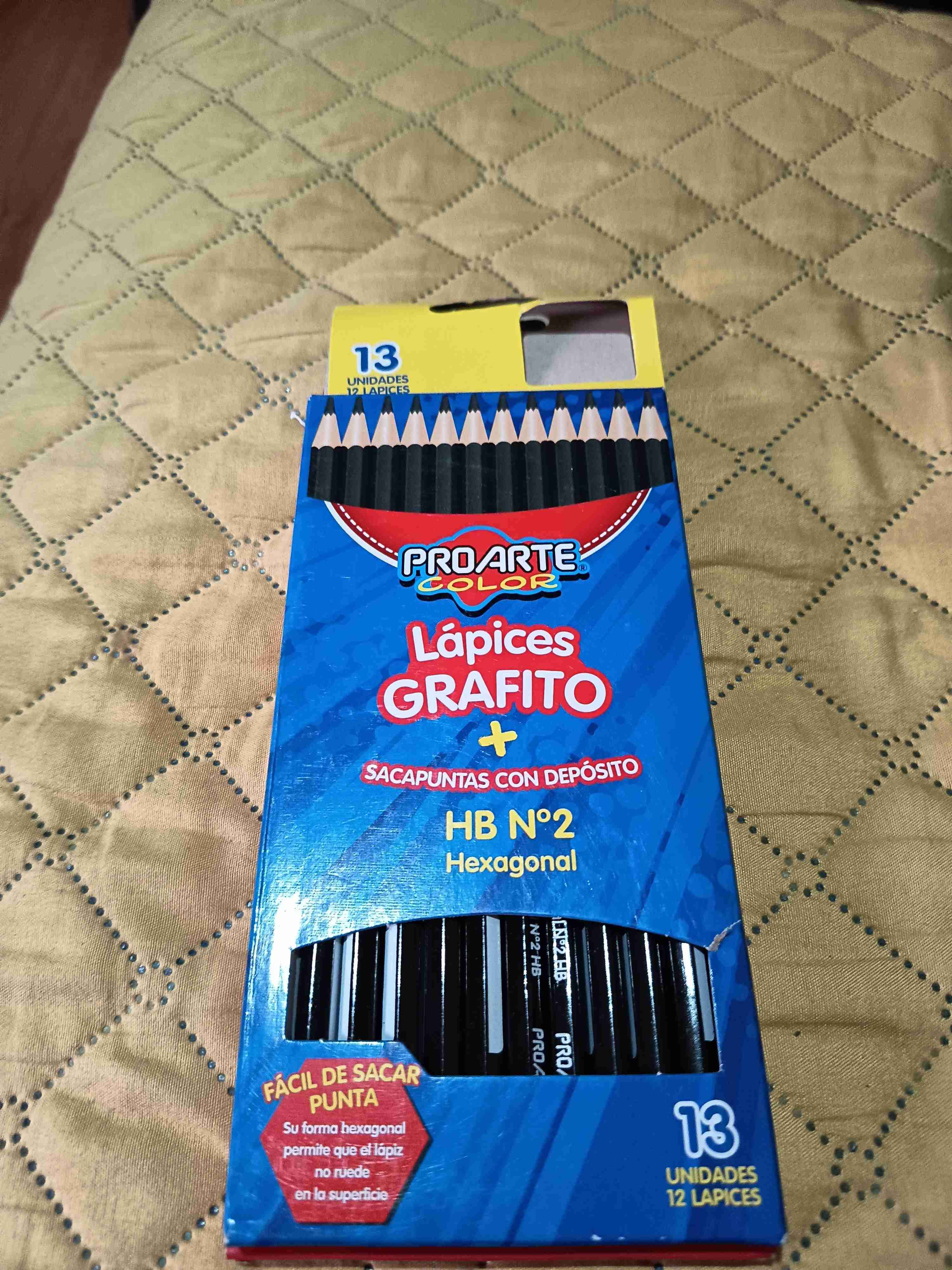 Lápices de colores y gráfitos - miniatura 2