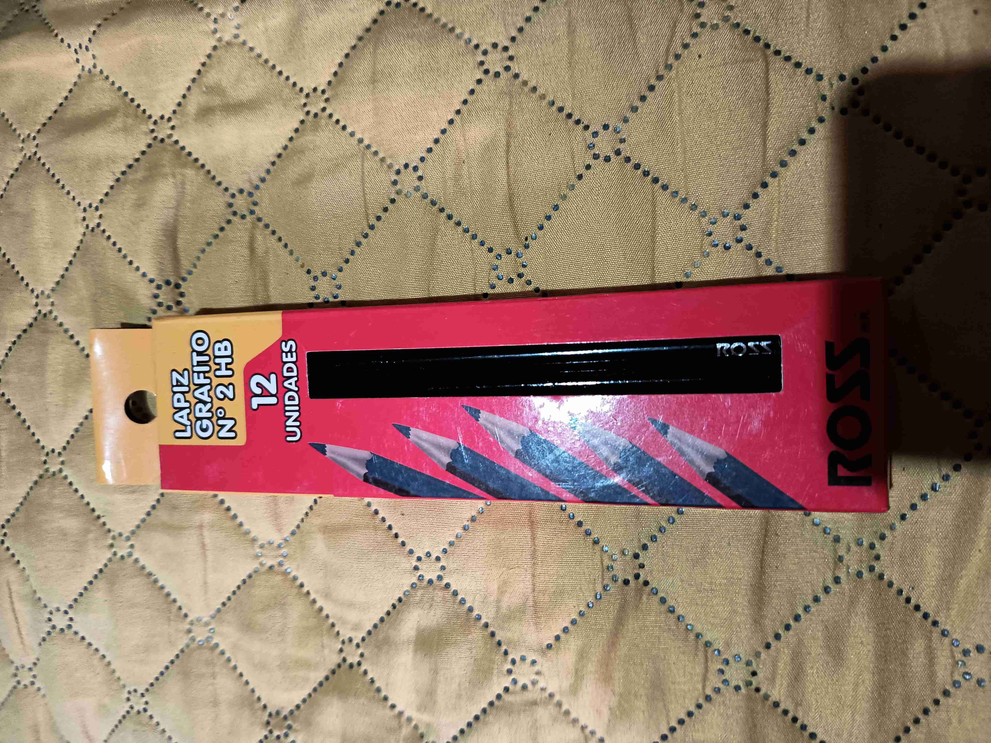 Lápices de colores y gráfitos - miniatura 4