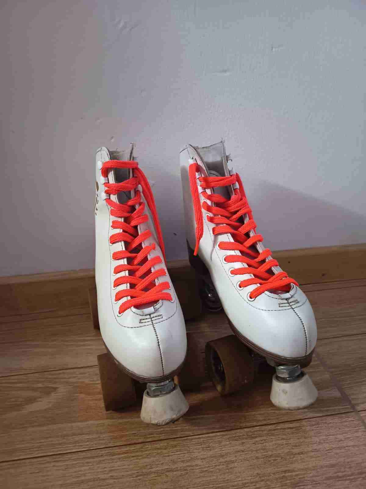 Patines de cuatro ruedas blanco - miniatura 3