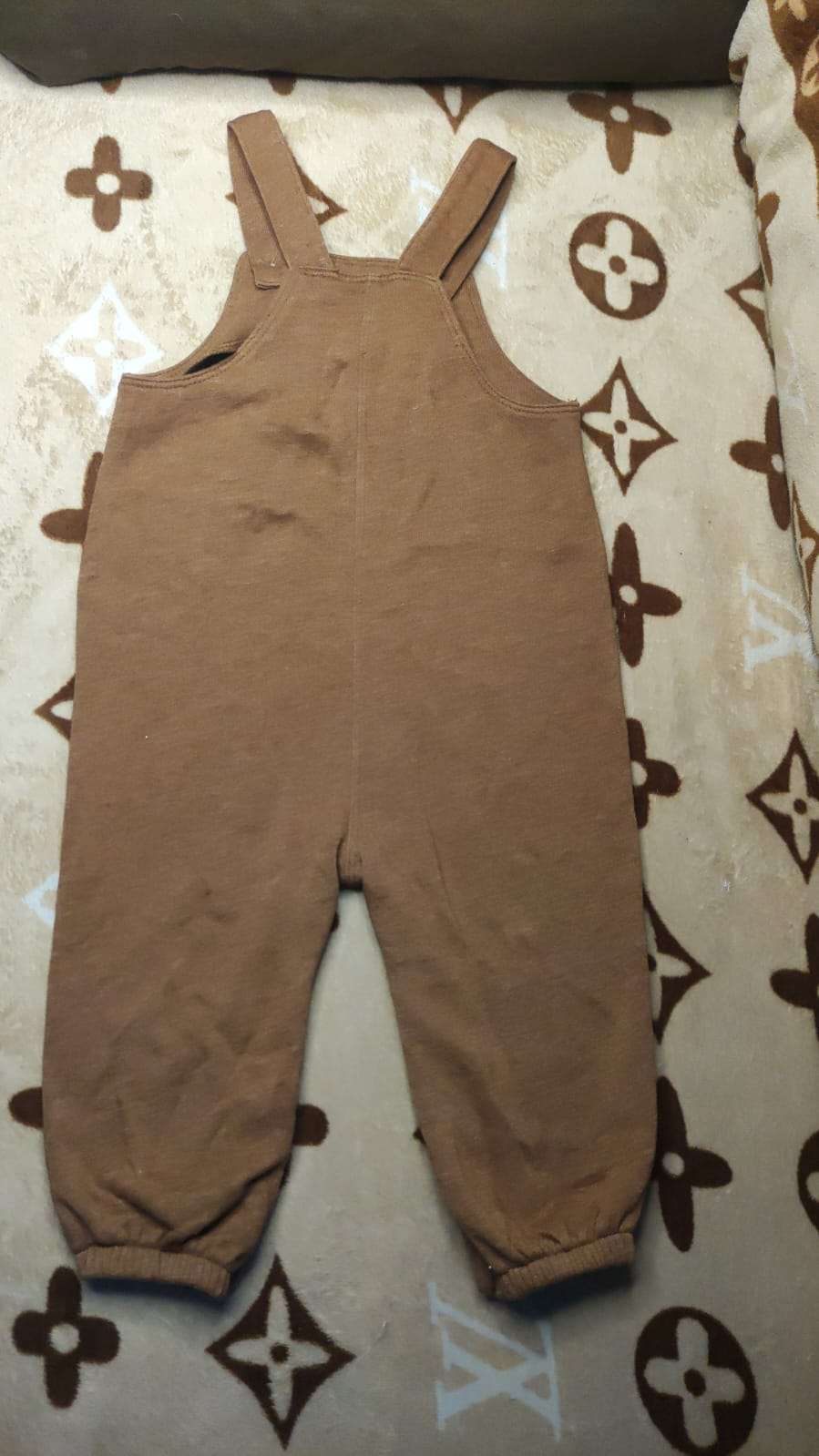 Jardinera color café para bebé - miniatura 2