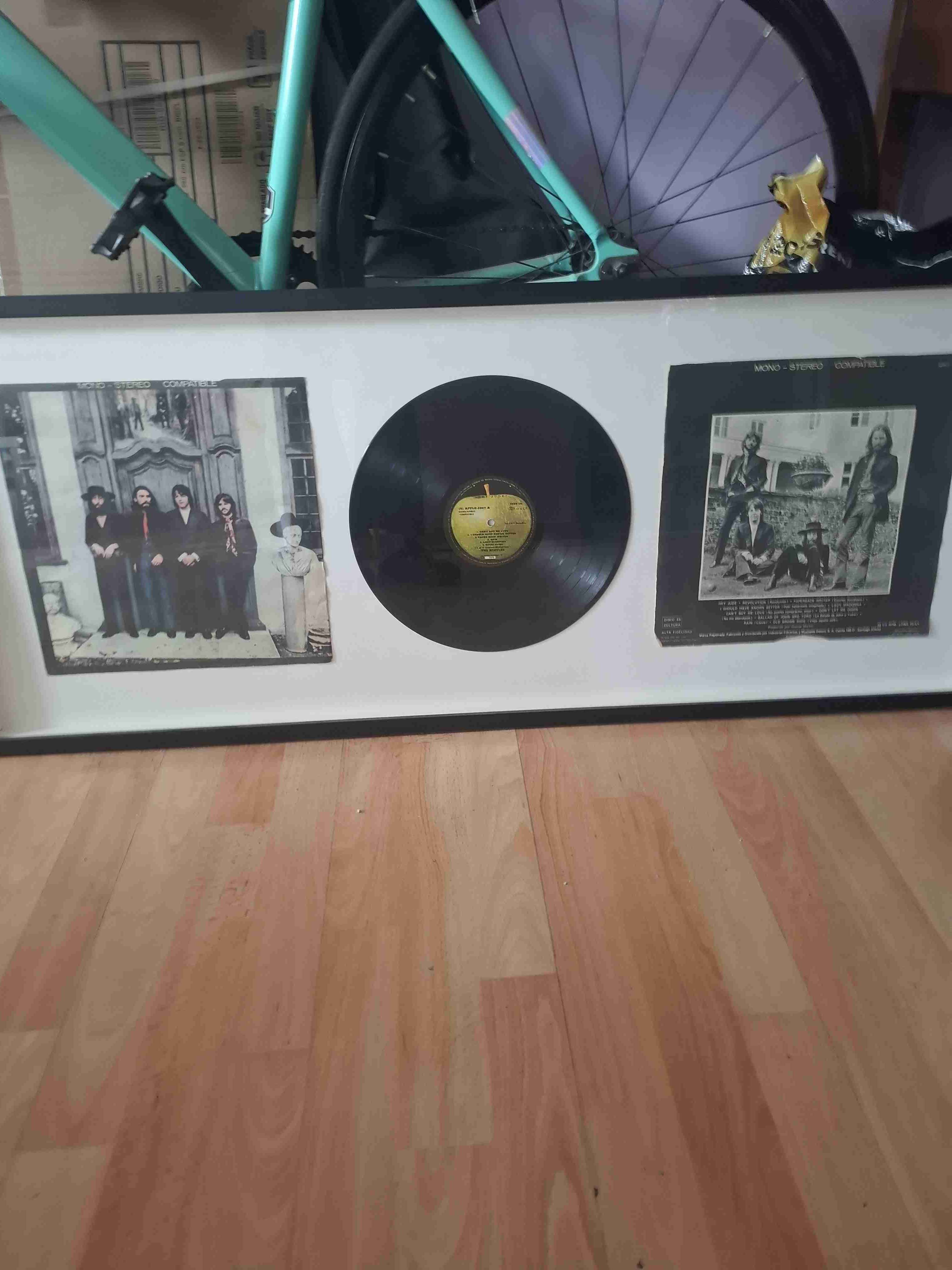 Vinilo The Beatles enmarcado - miniatura 2