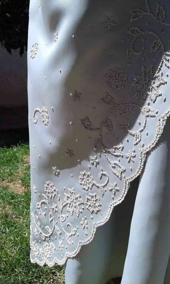 Vestido de gala plateado - miniatura 4