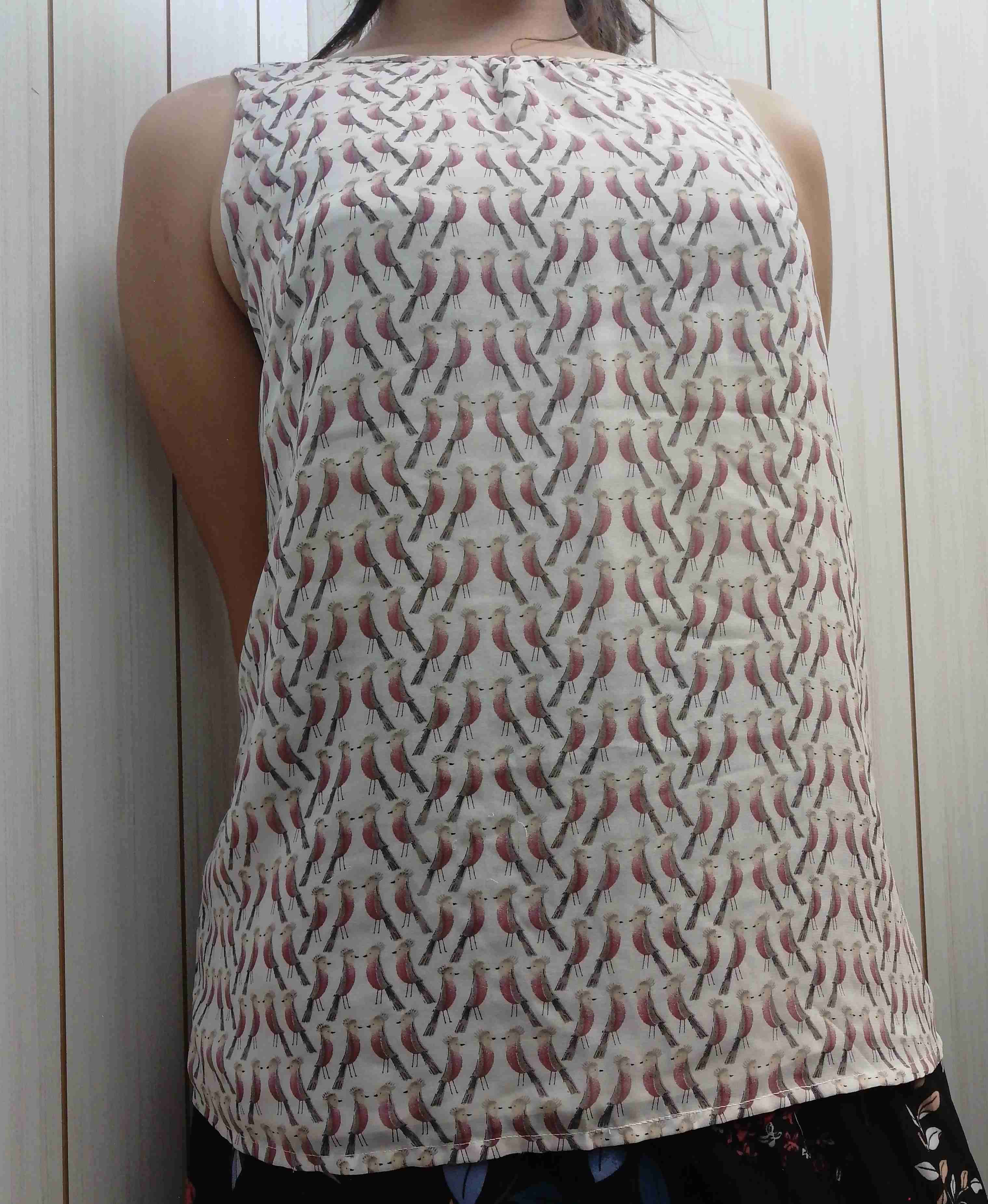 Blusa sin mangas estampada - miniatura 4