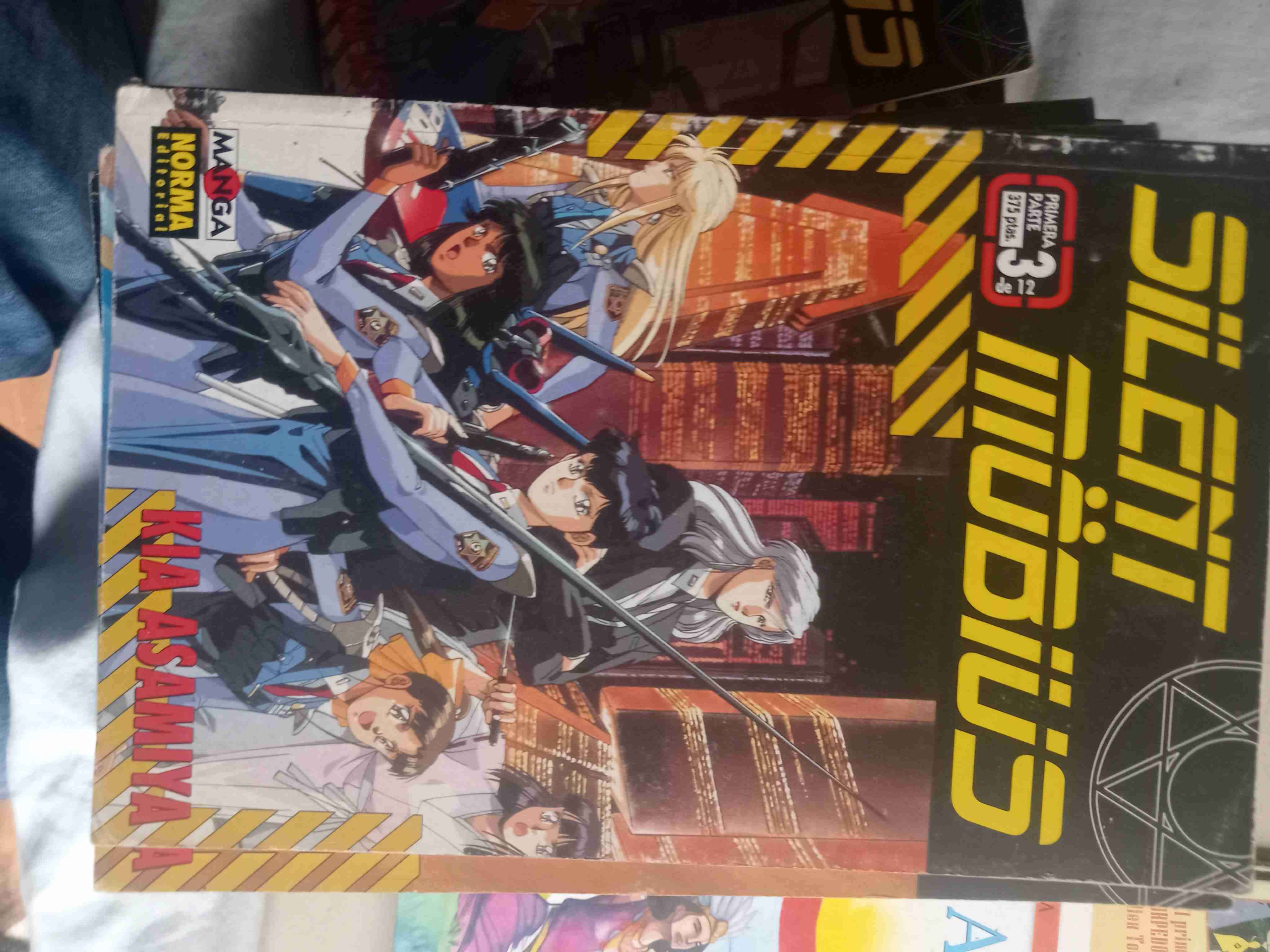 Manga Silent Möbius Volumen 4 - miniatura 3