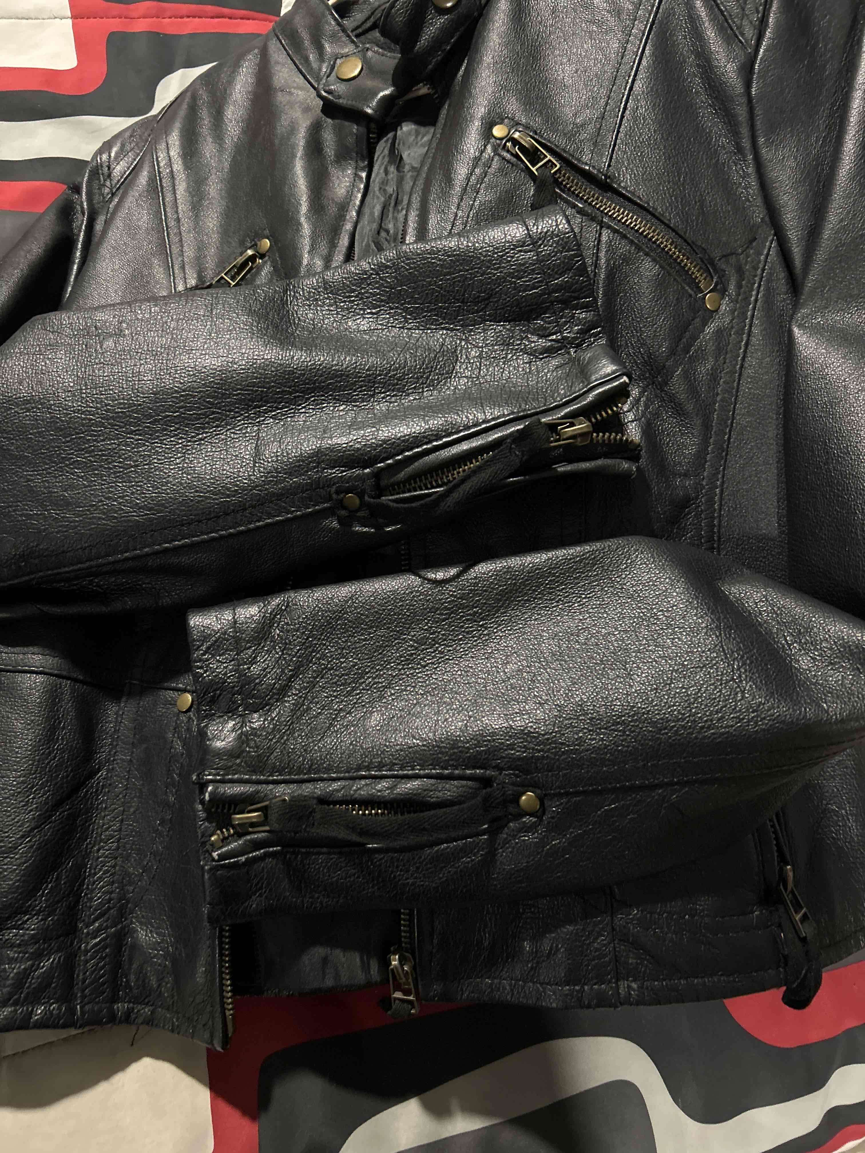 Chaqueta de cuero negra - miniatura 5