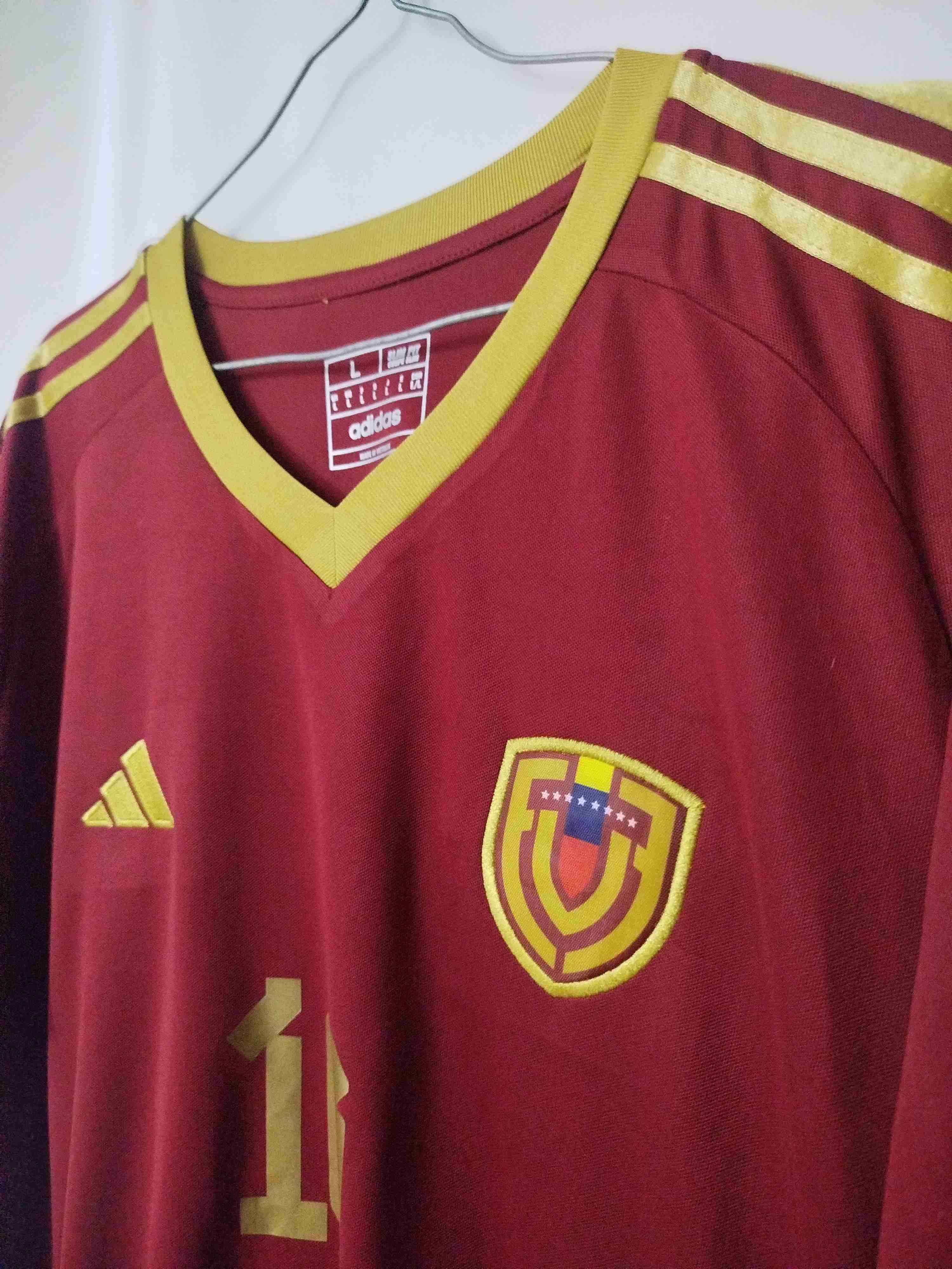 Camiseta Selección de Venezuela. Talla L Hombre - miniatura 2