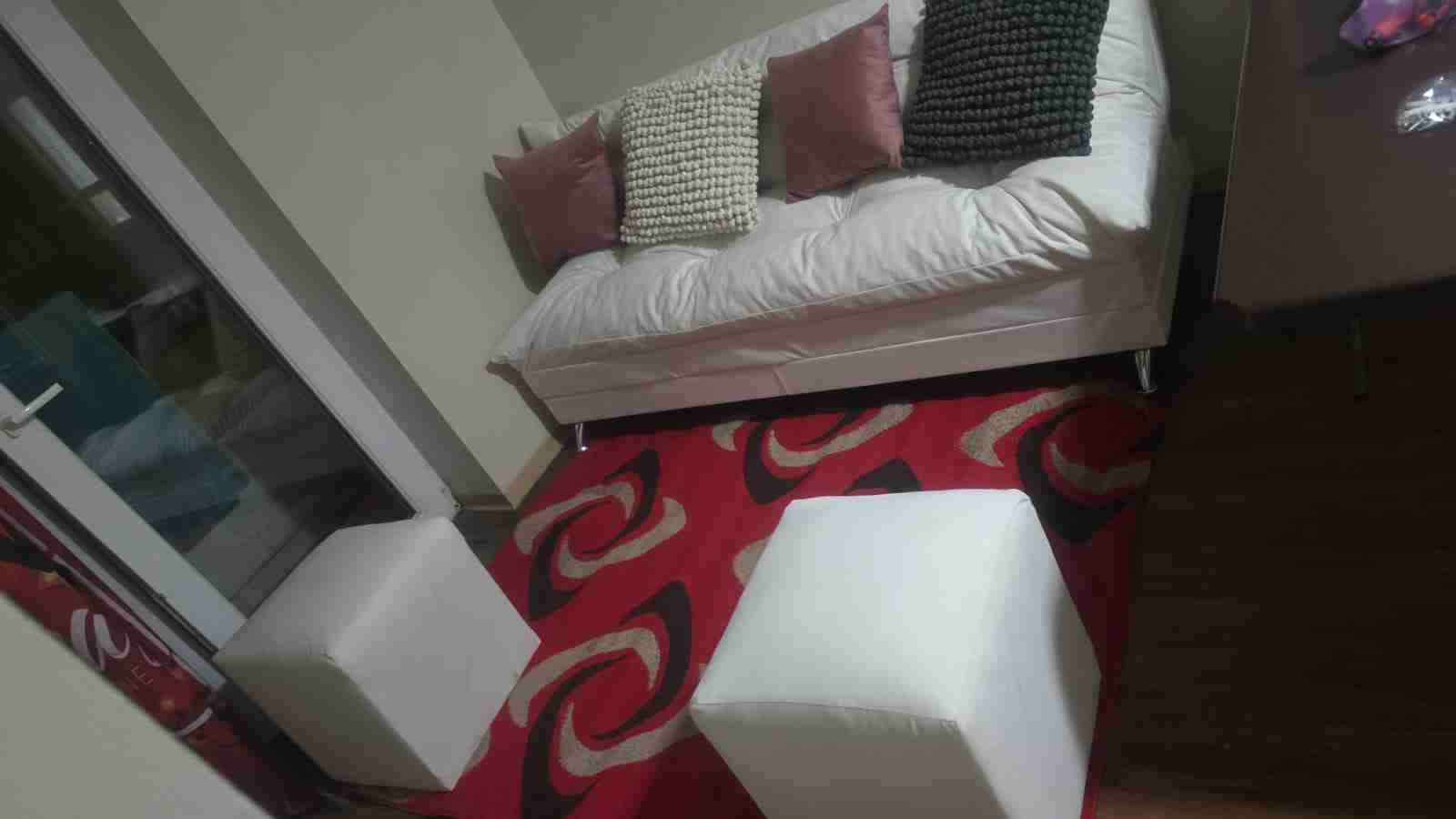 Sofá cama blanco moderno - miniatura 4