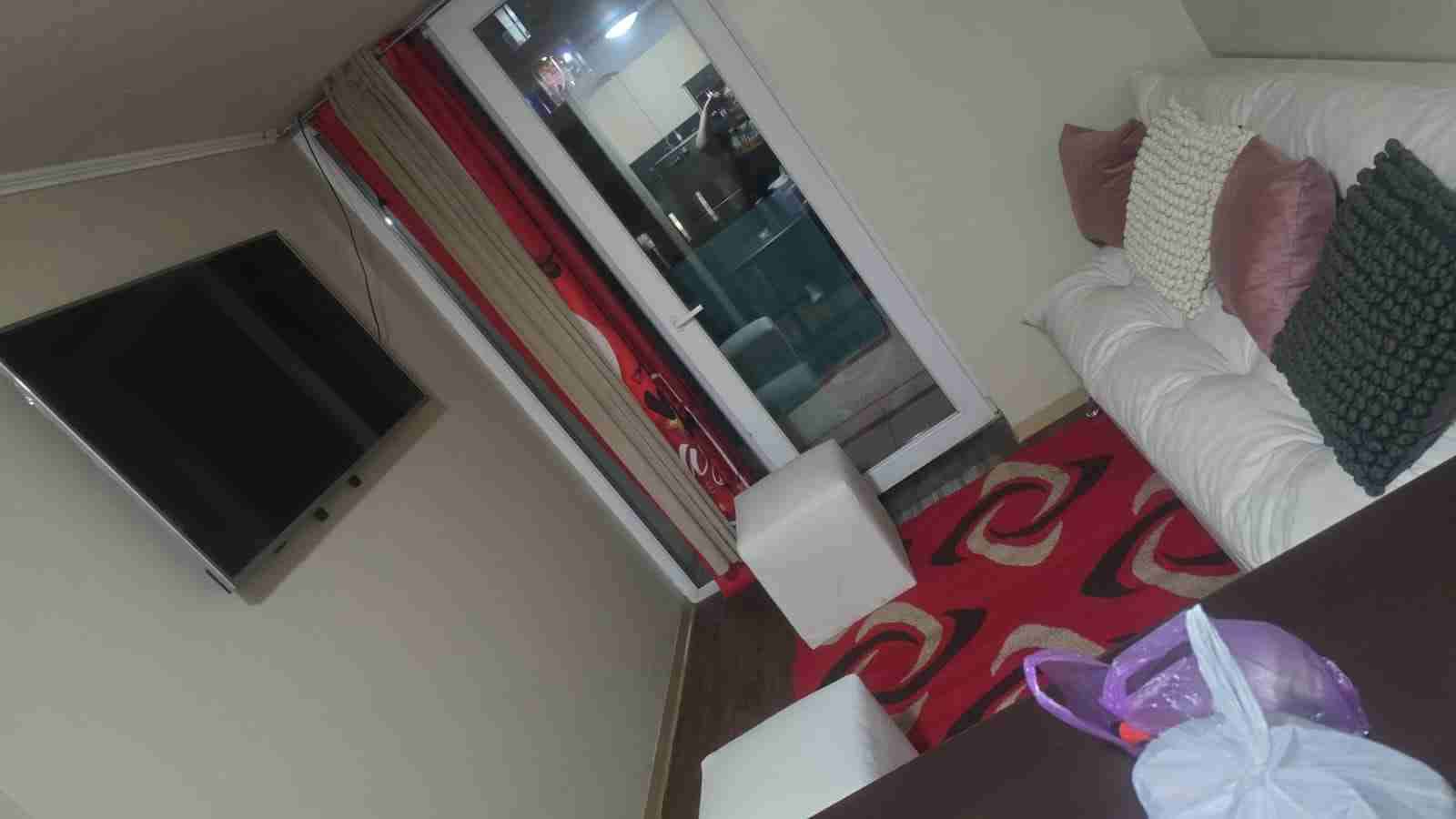 Sofá cama blanco moderno - miniatura 5