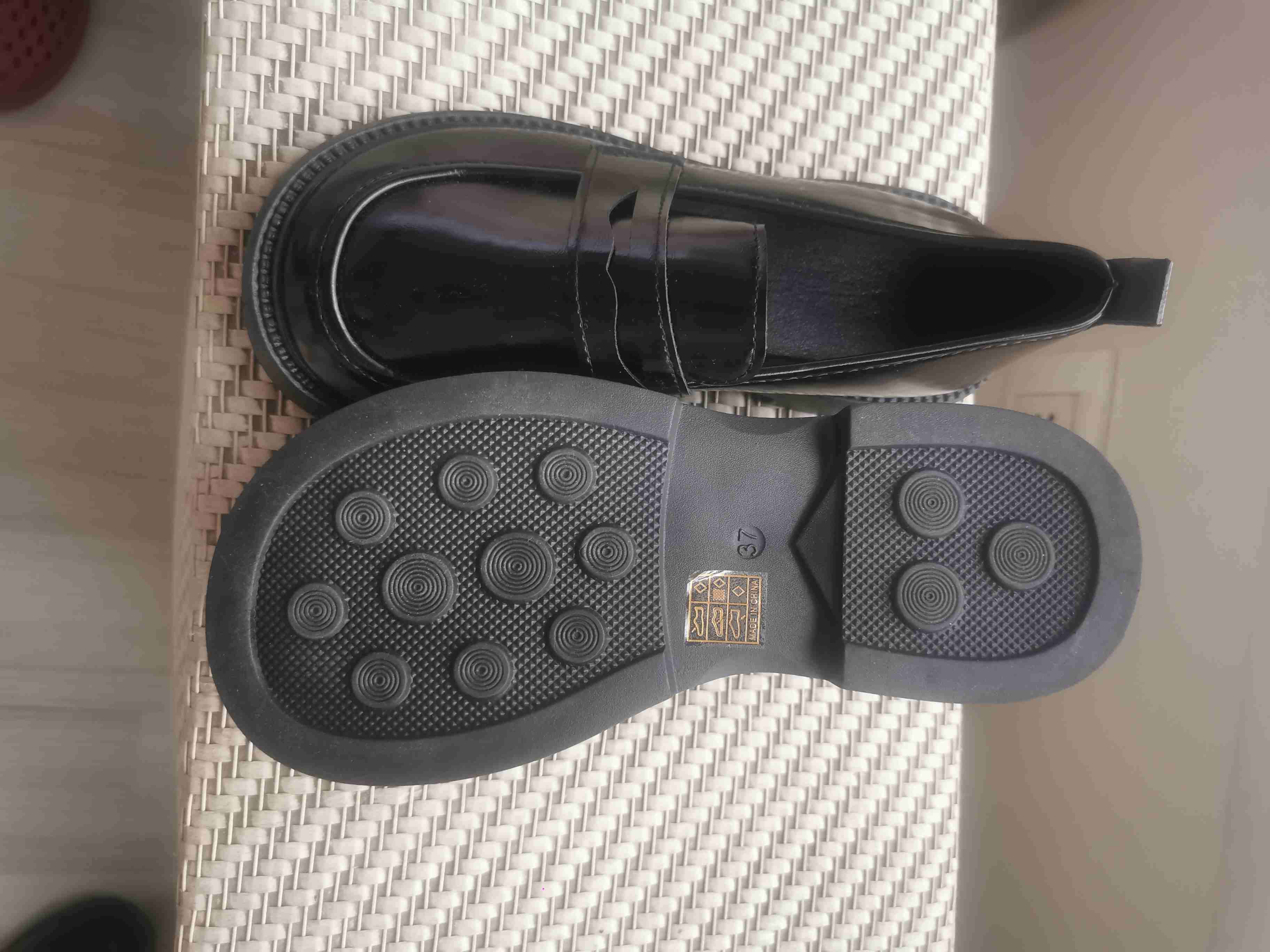 Zapatos negros - miniatura 2