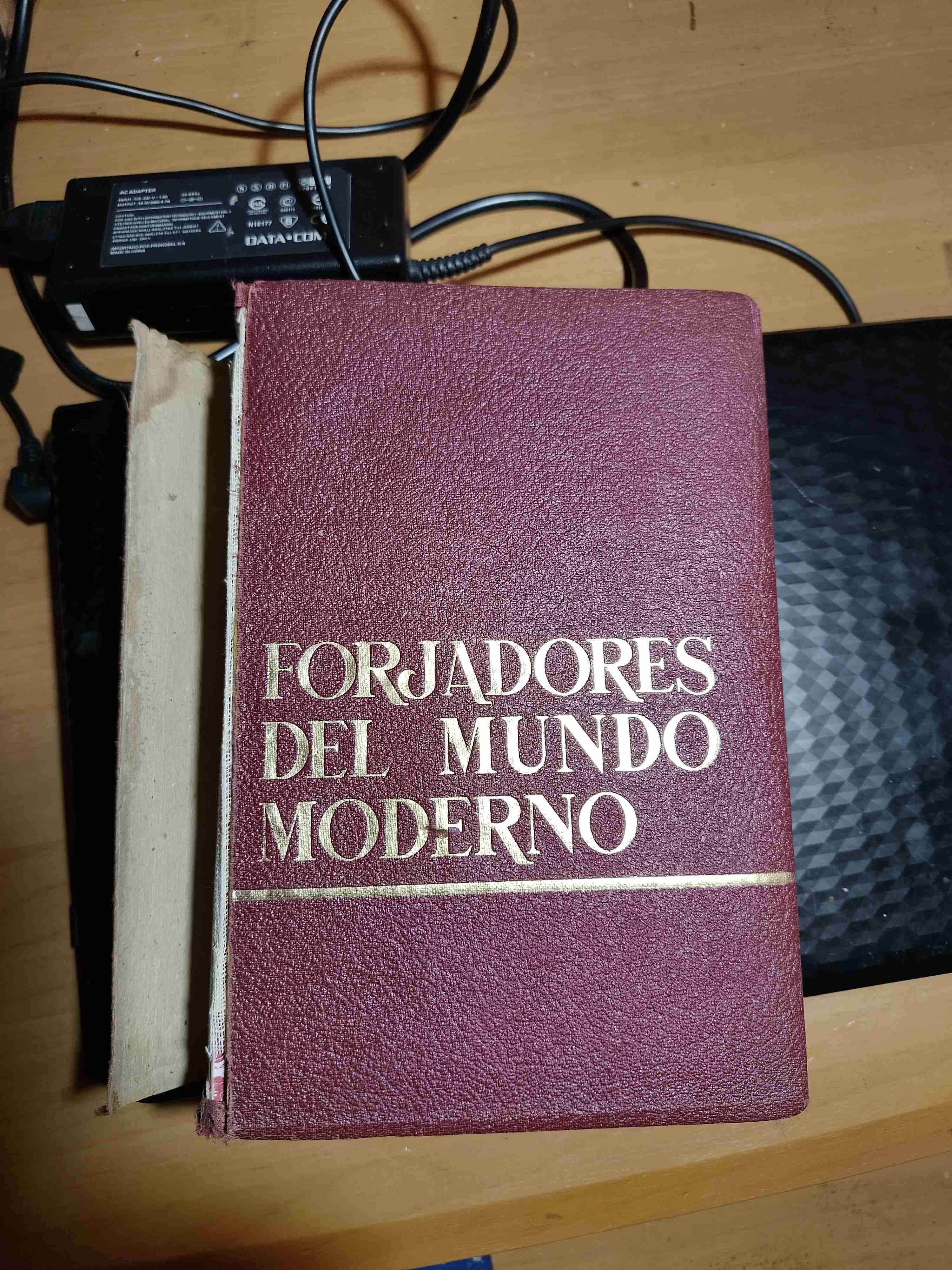 Libro Forjadores del Mundo Moderno - miniatura 1