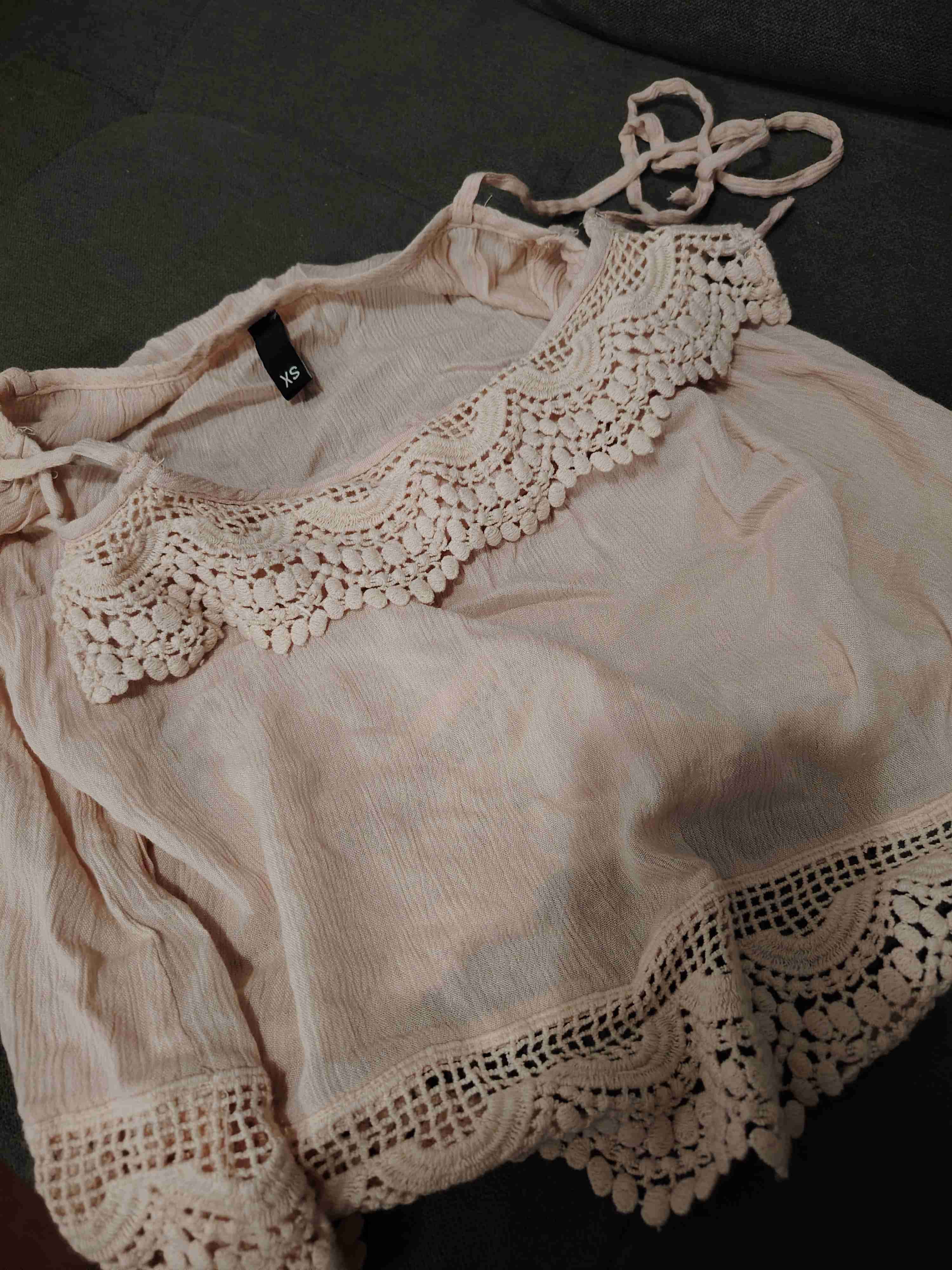 Túnica beige con encaje - miniatura 2