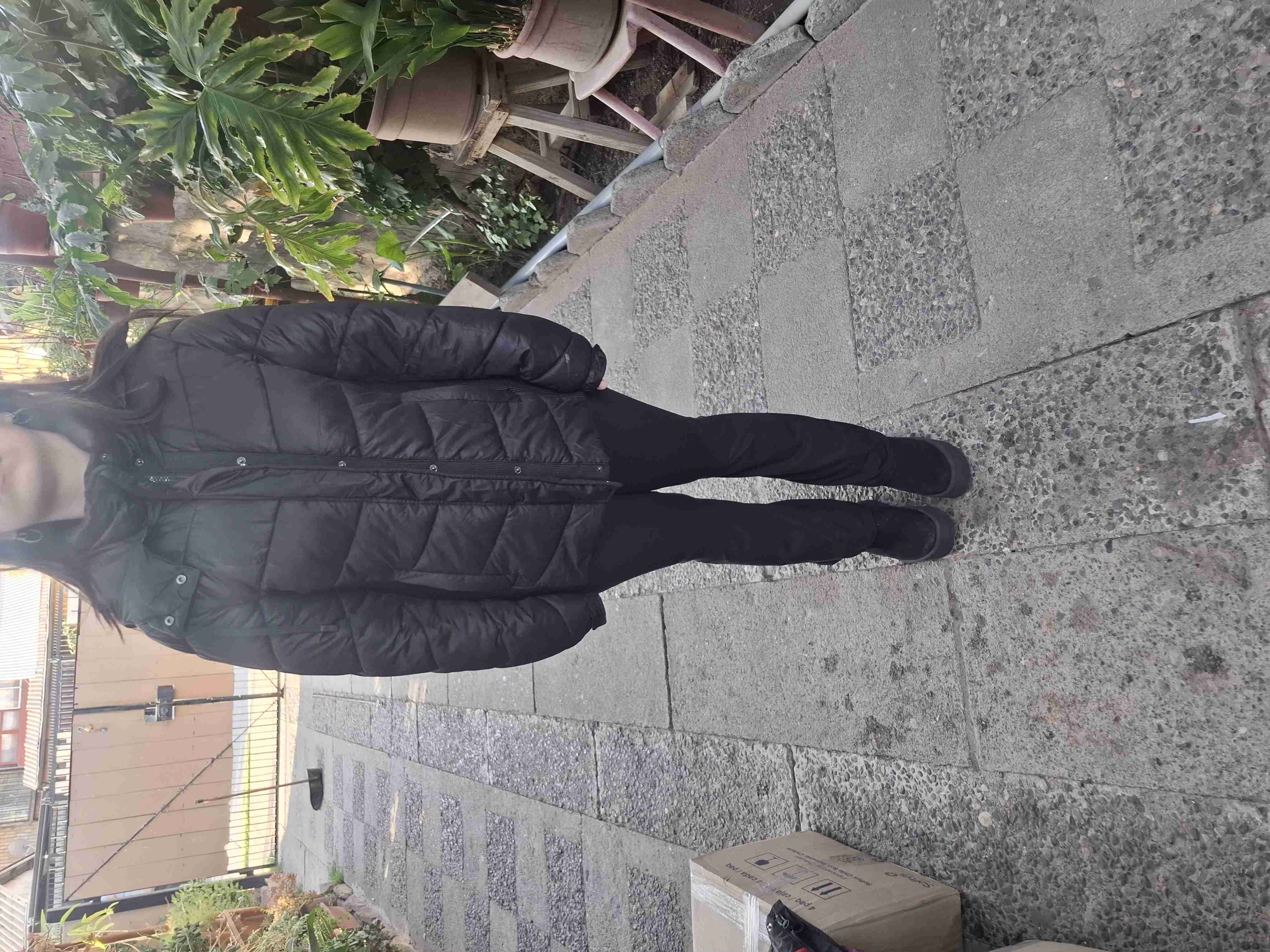 Parka con capucha de invierno - miniatura 2