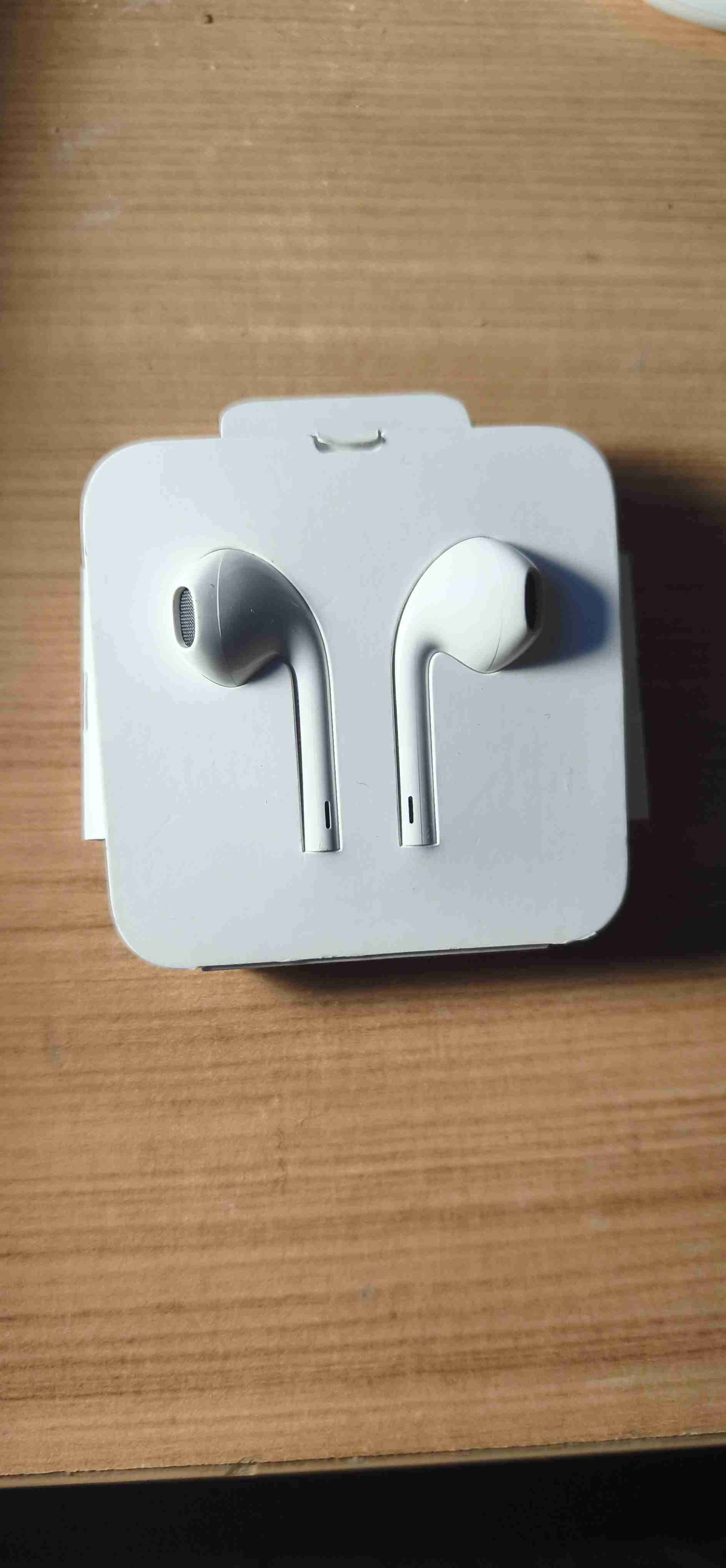 Earpods nuevos. - miniatura 1