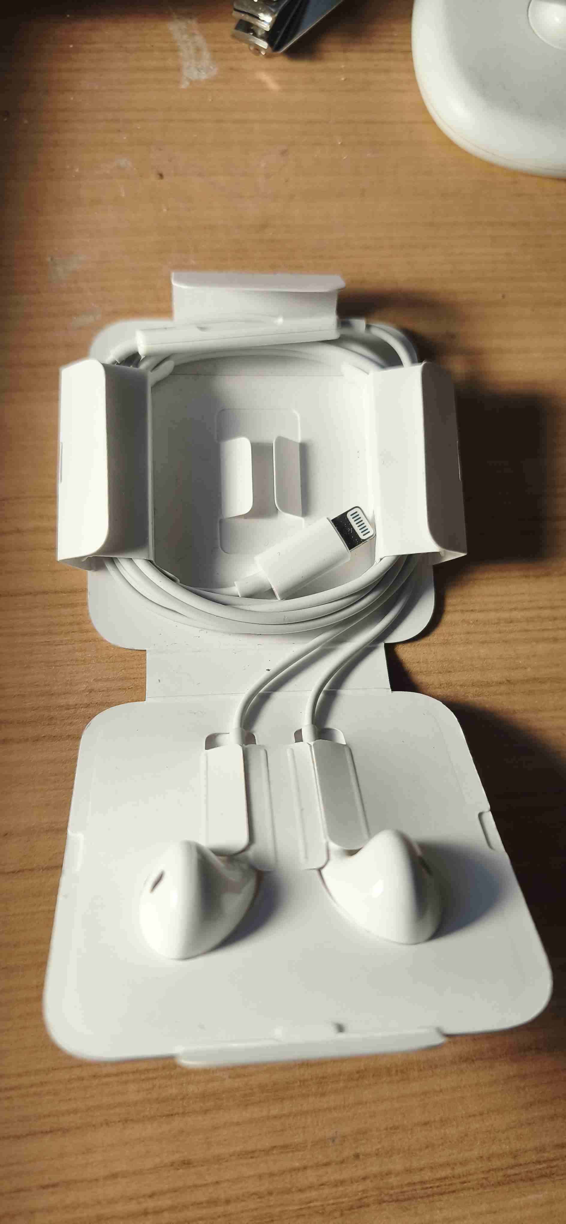 Earpods nuevos. - miniatura 2