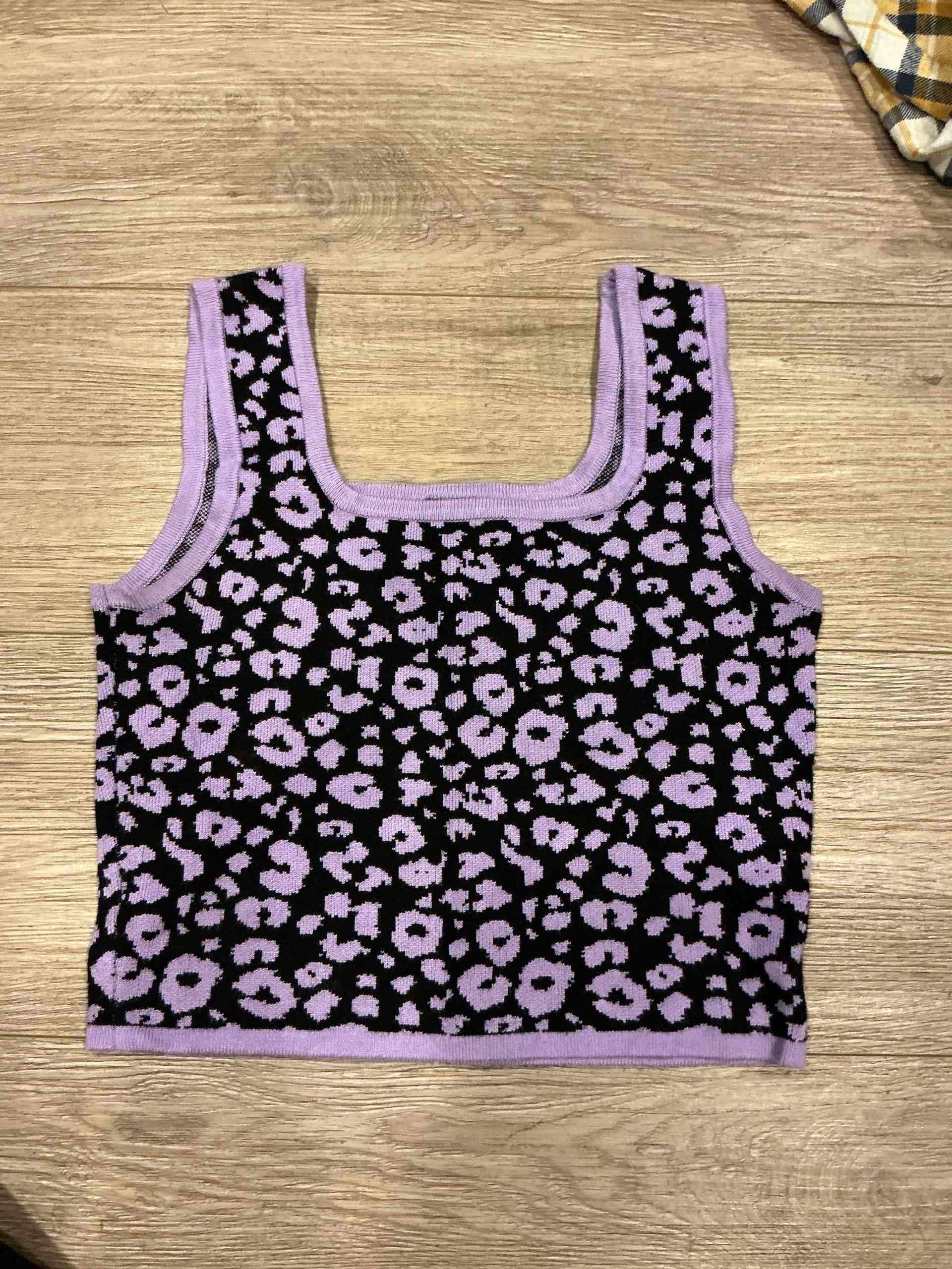 Top corto morado con estampado