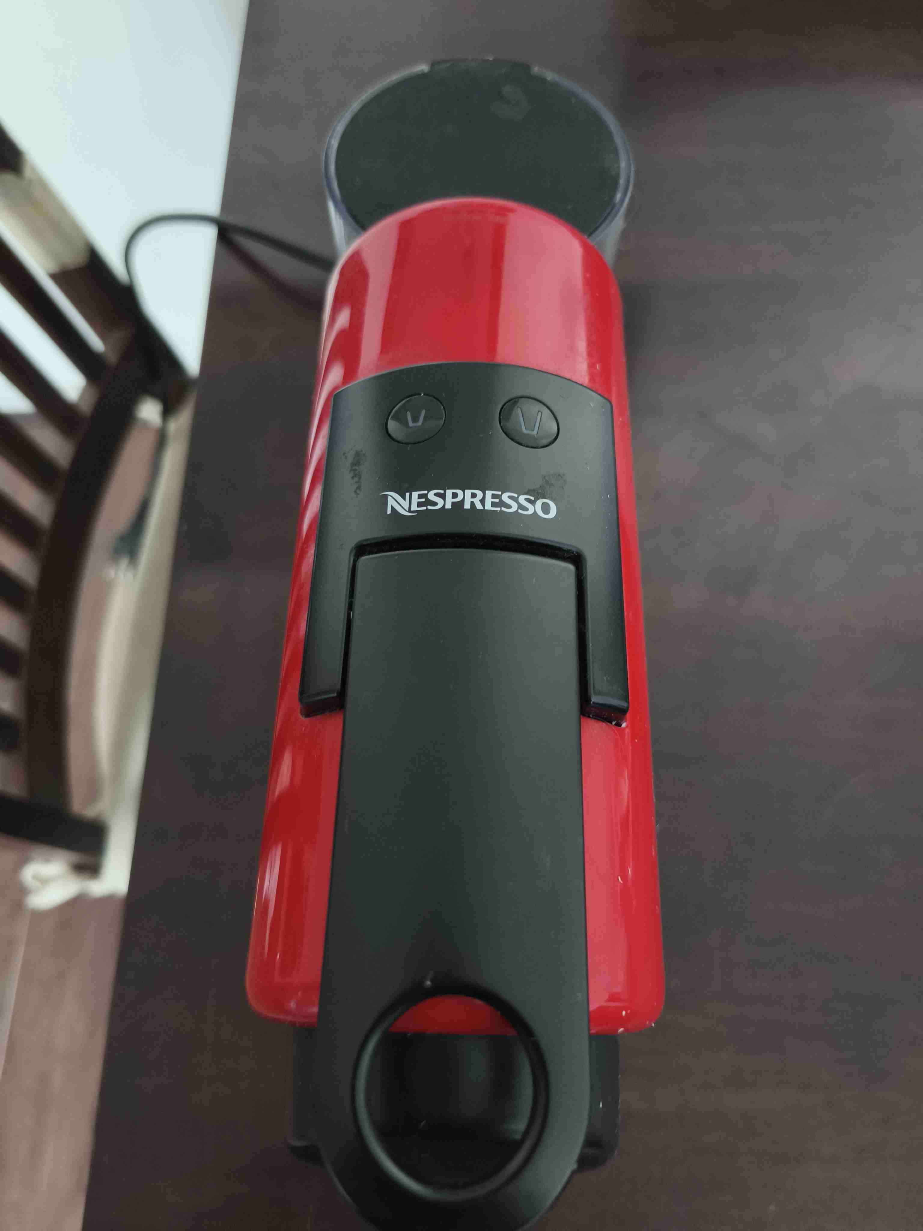 Máquina de café Nespresso roja - miniatura 2