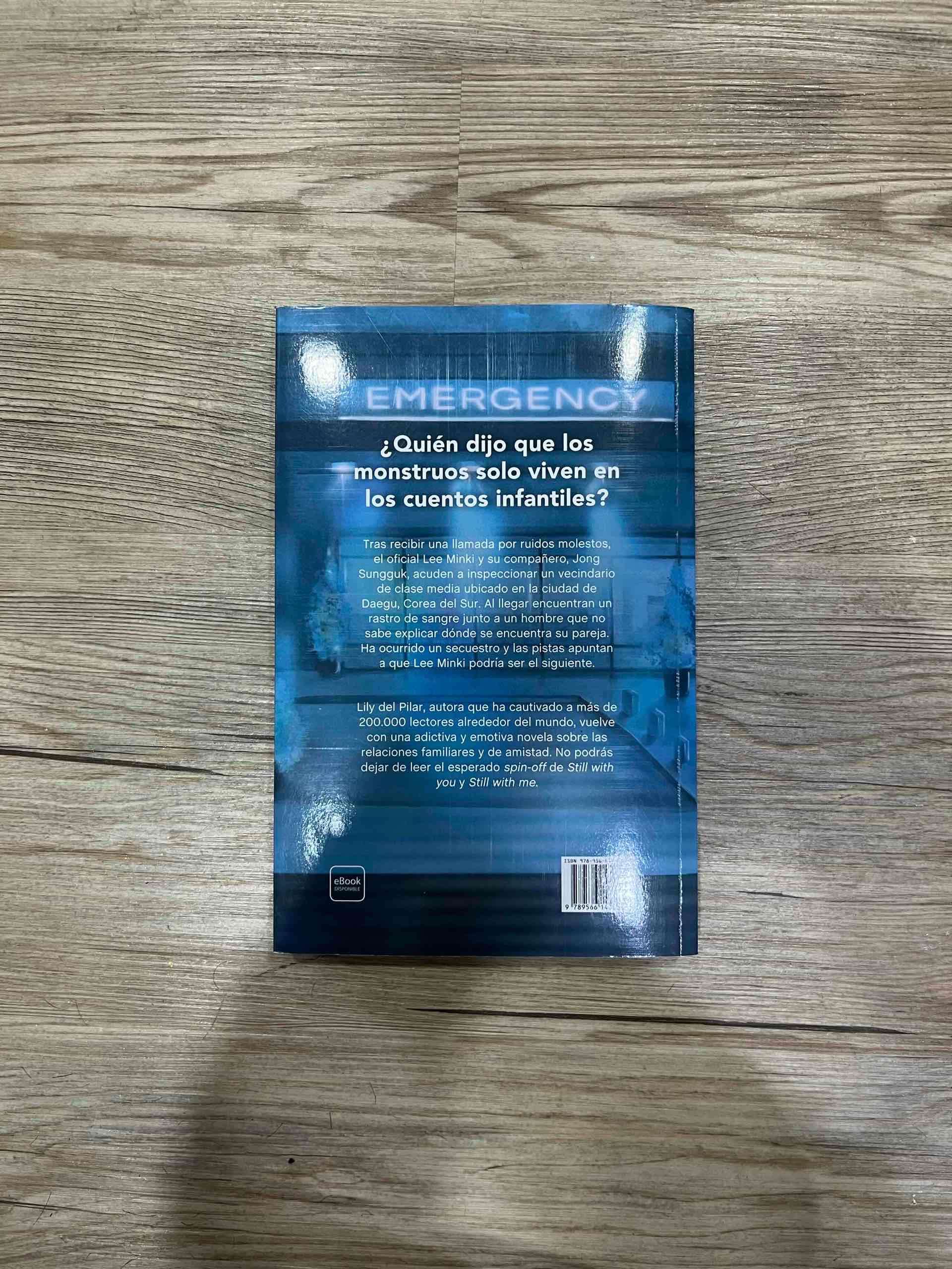 Libro 'Still with Us' firmado - miniatura 2