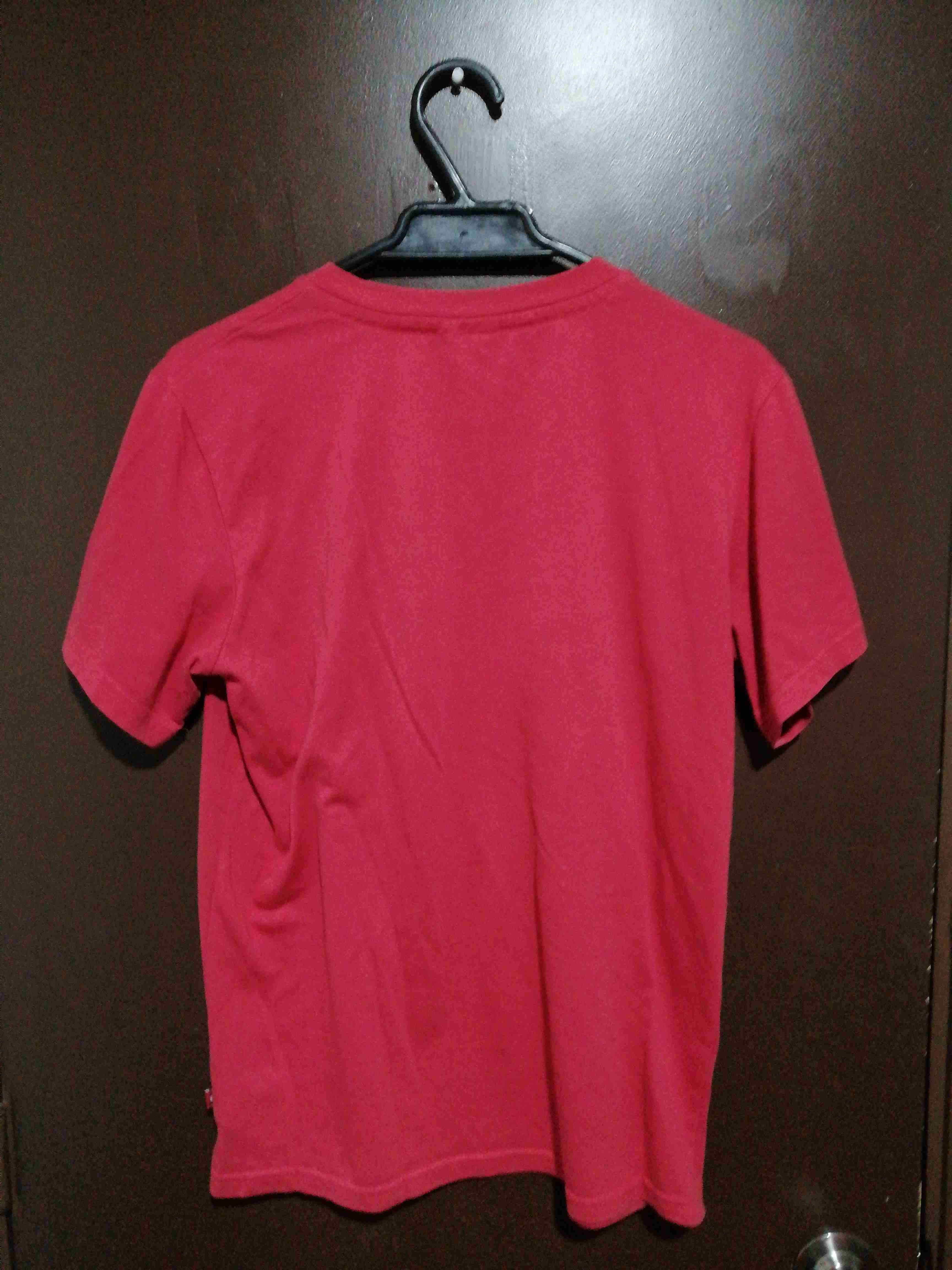 Polera roja con logo Flash - miniatura 2