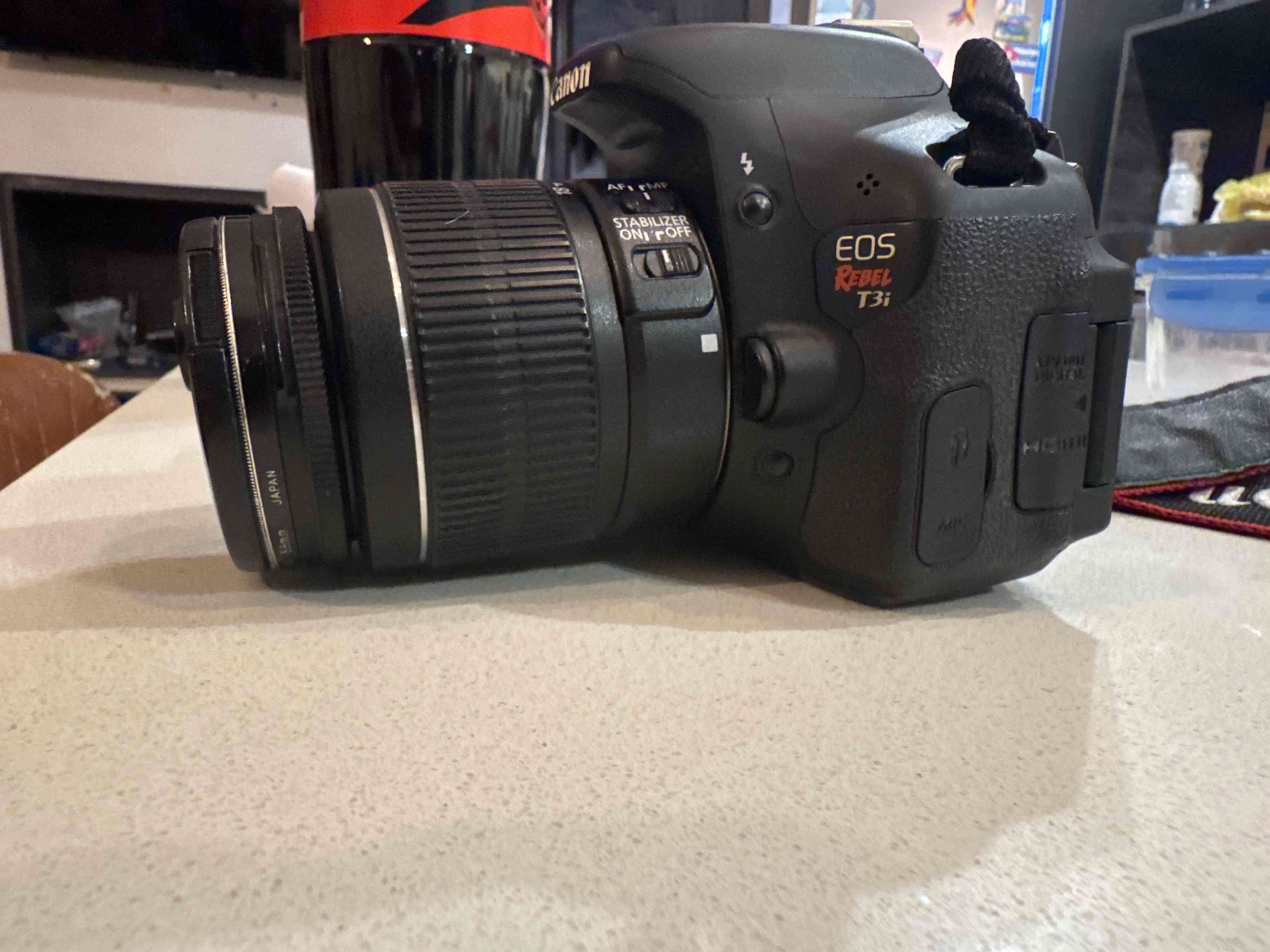 Cámara Canon EOS T3i - miniatura 2