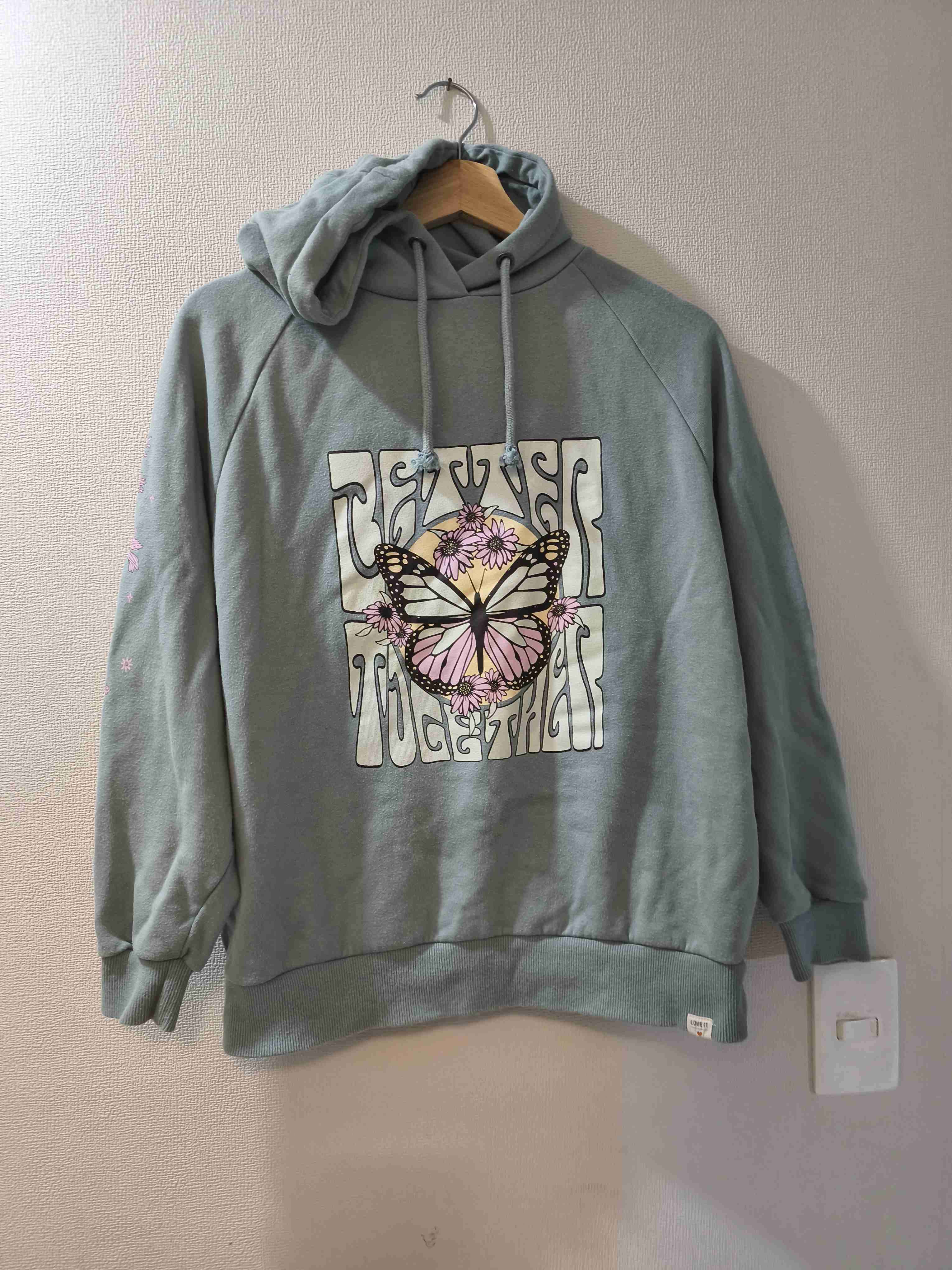 Polerón con mariposa