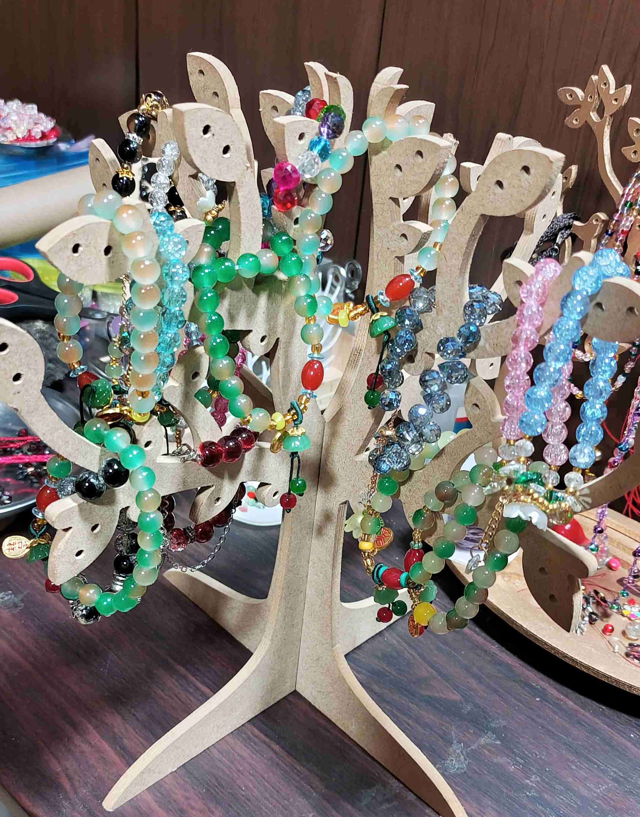 Set de collares de colores variados - miniatura 2