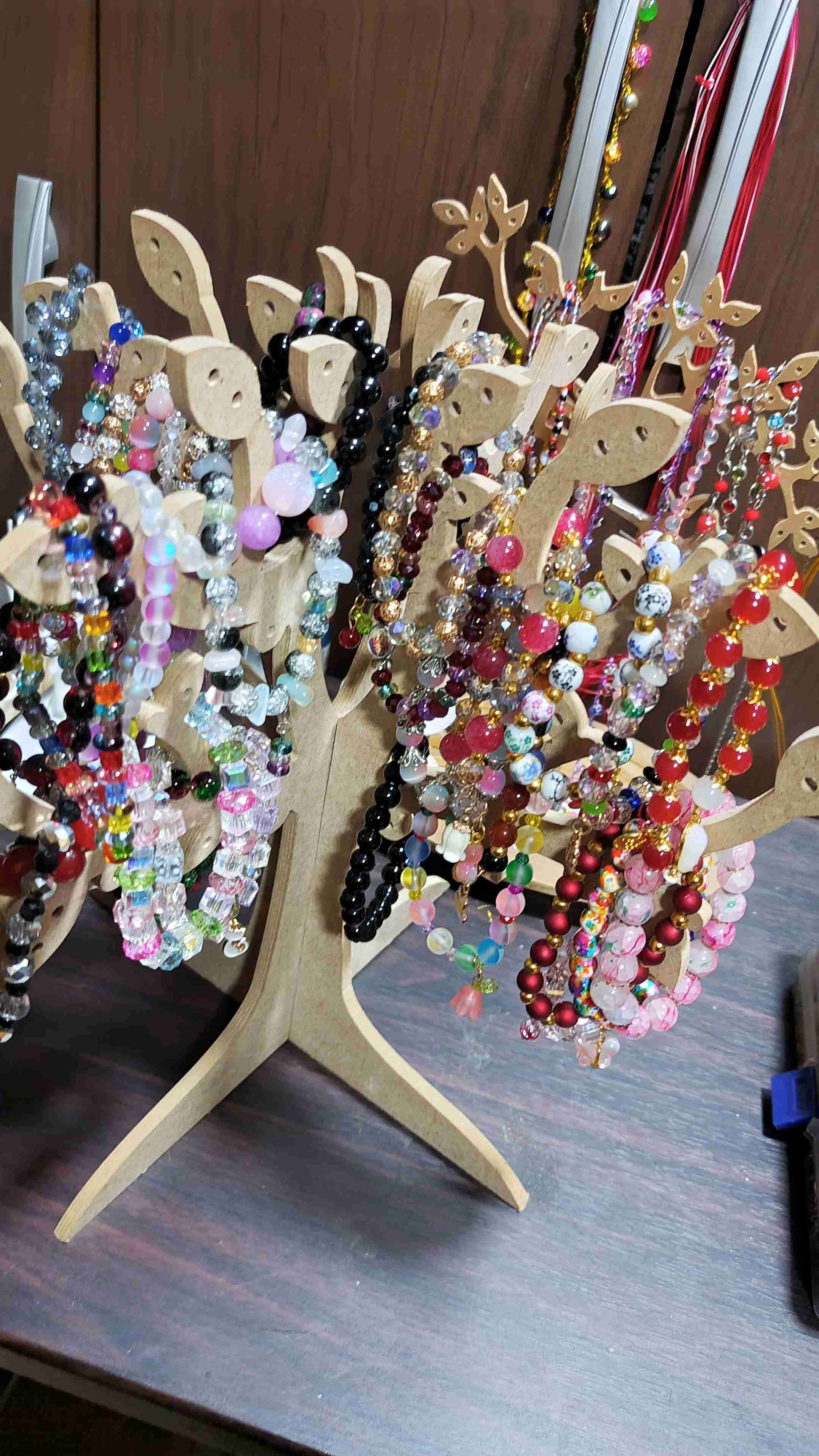 Set de collares de colores variados - miniatura 3