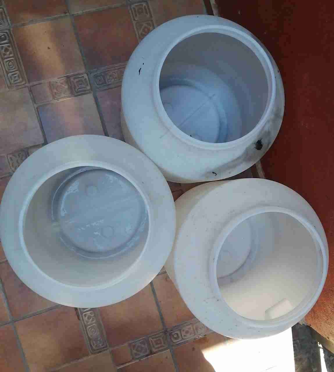 Bidones plásticos 50 litros - miniatura 2