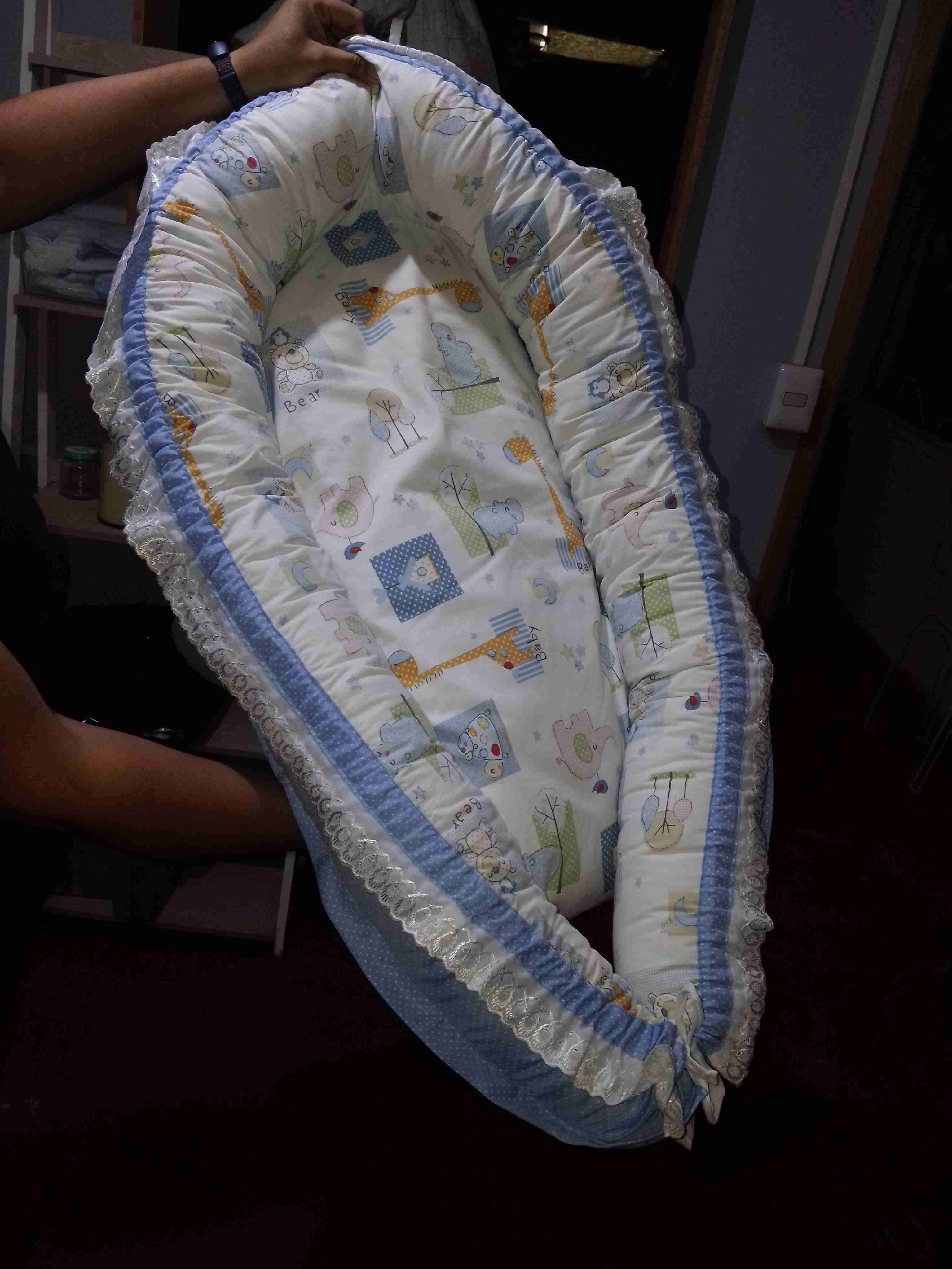 Nido de bebé con estampado infantil - miniatura 2