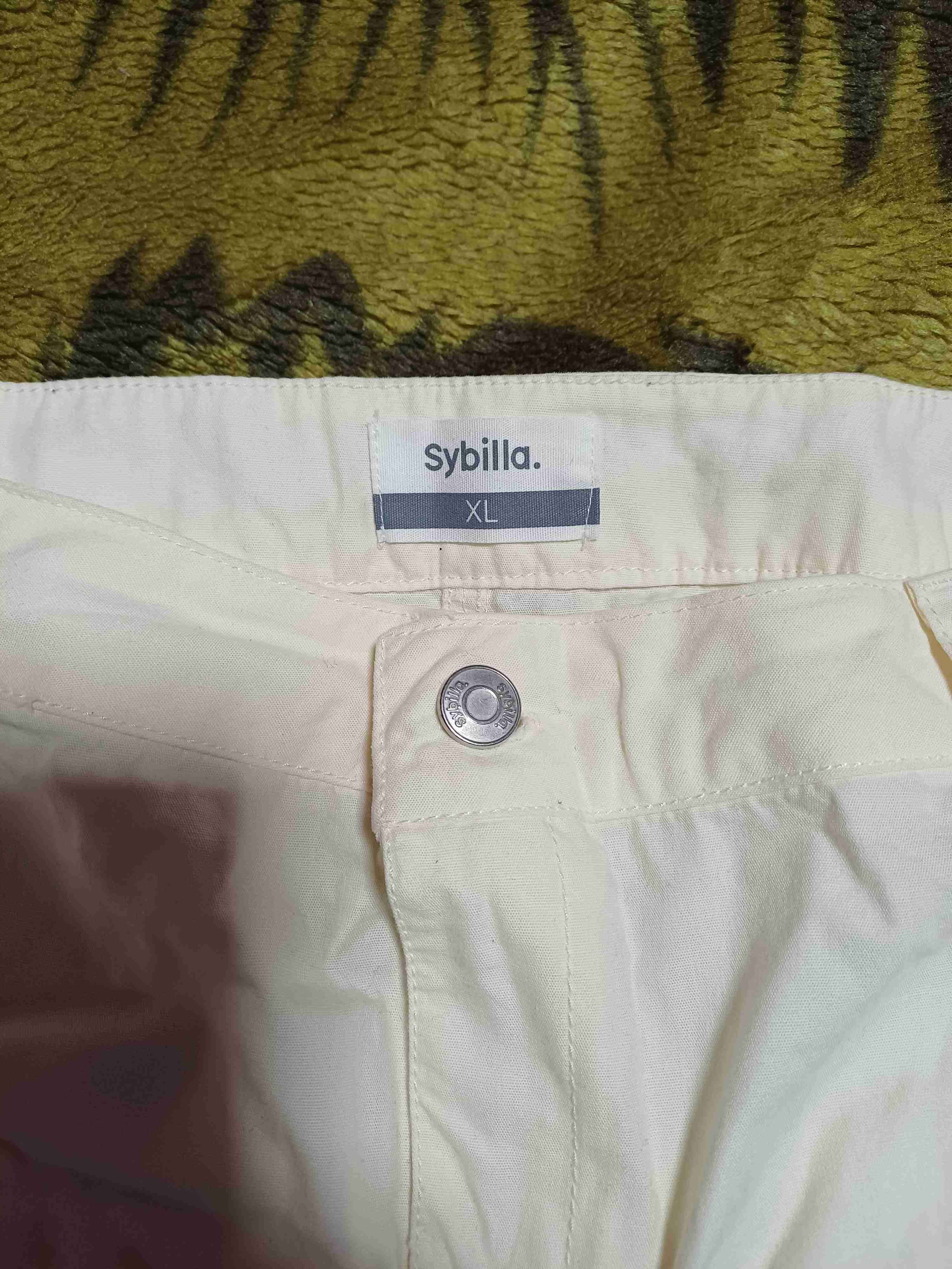 Falda corta blanca con volantes - miniatura 3