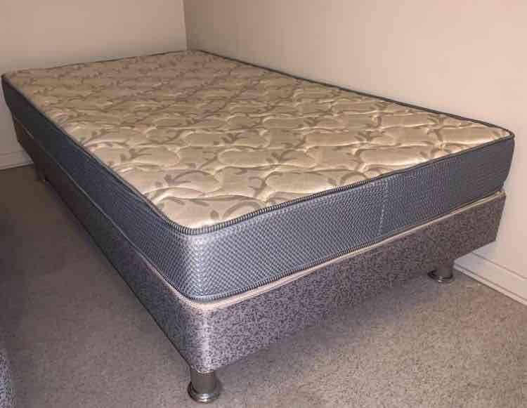 Cama 1 1/2 marca mantehue usada 3 veces - miniatura 4