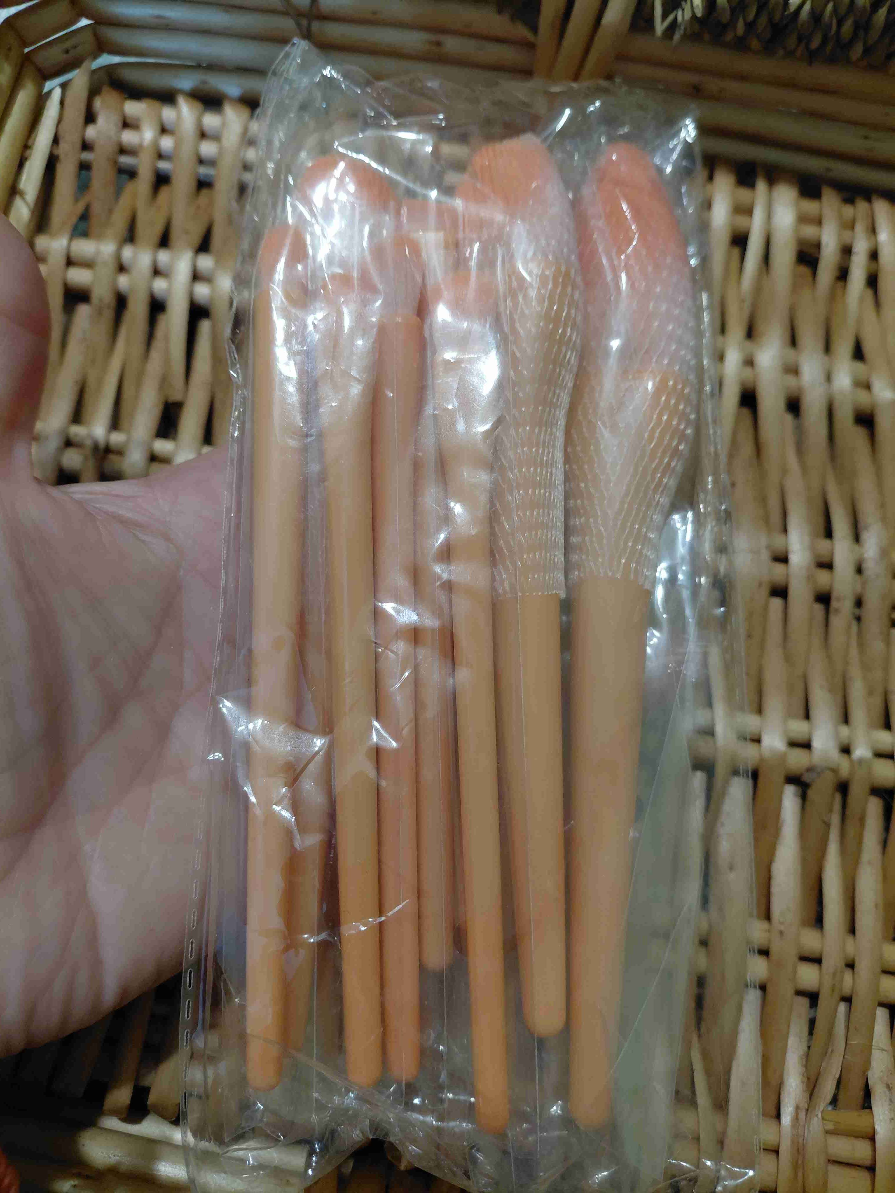 Set de brochas de maquillaje nuevo - miniatura 5