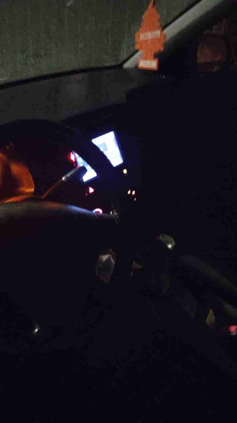 Auto sedán gris kia rio 2009 - miniatura 5