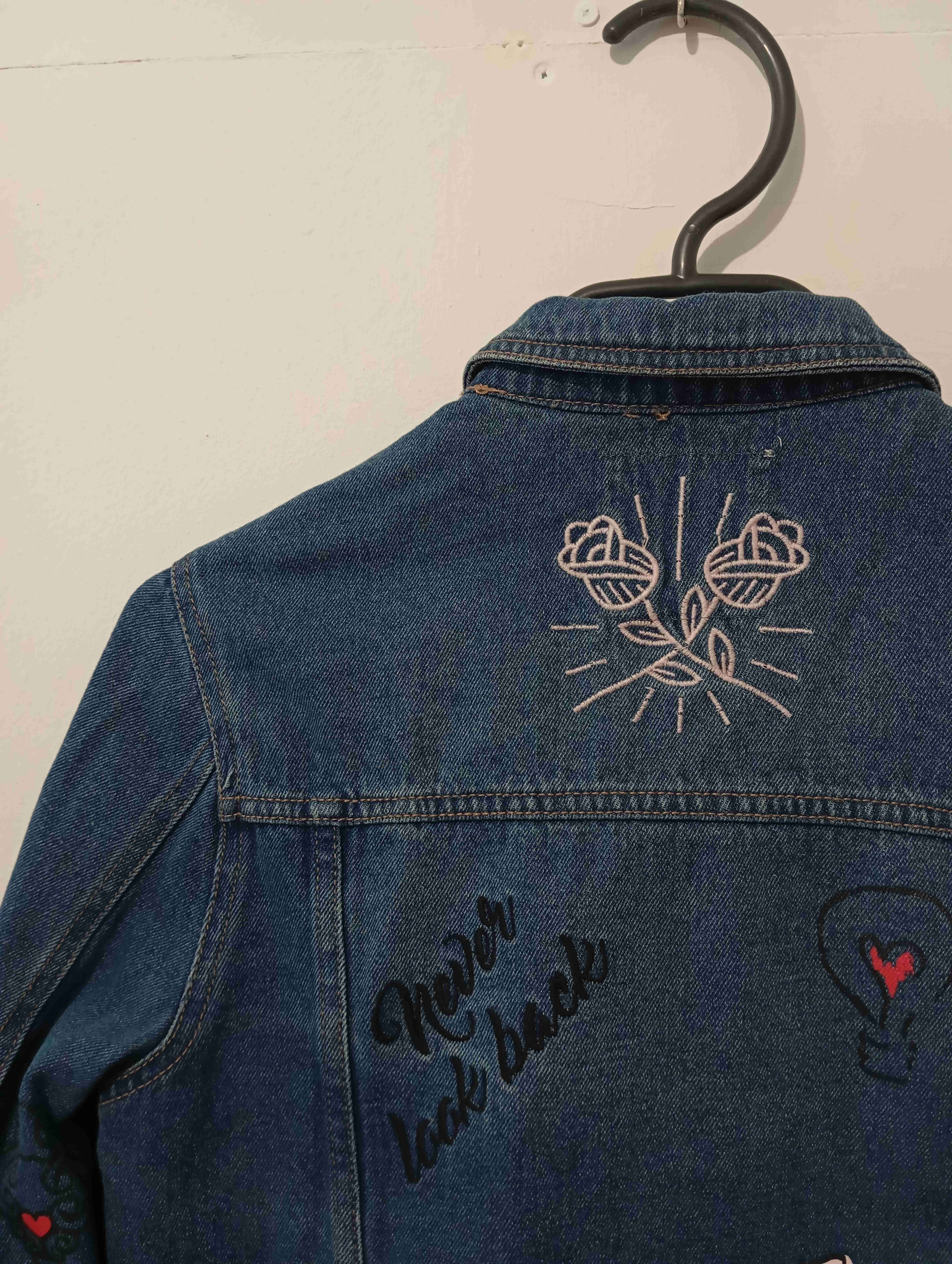 Chaqueta de mezclilla bordada - miniatura 3
