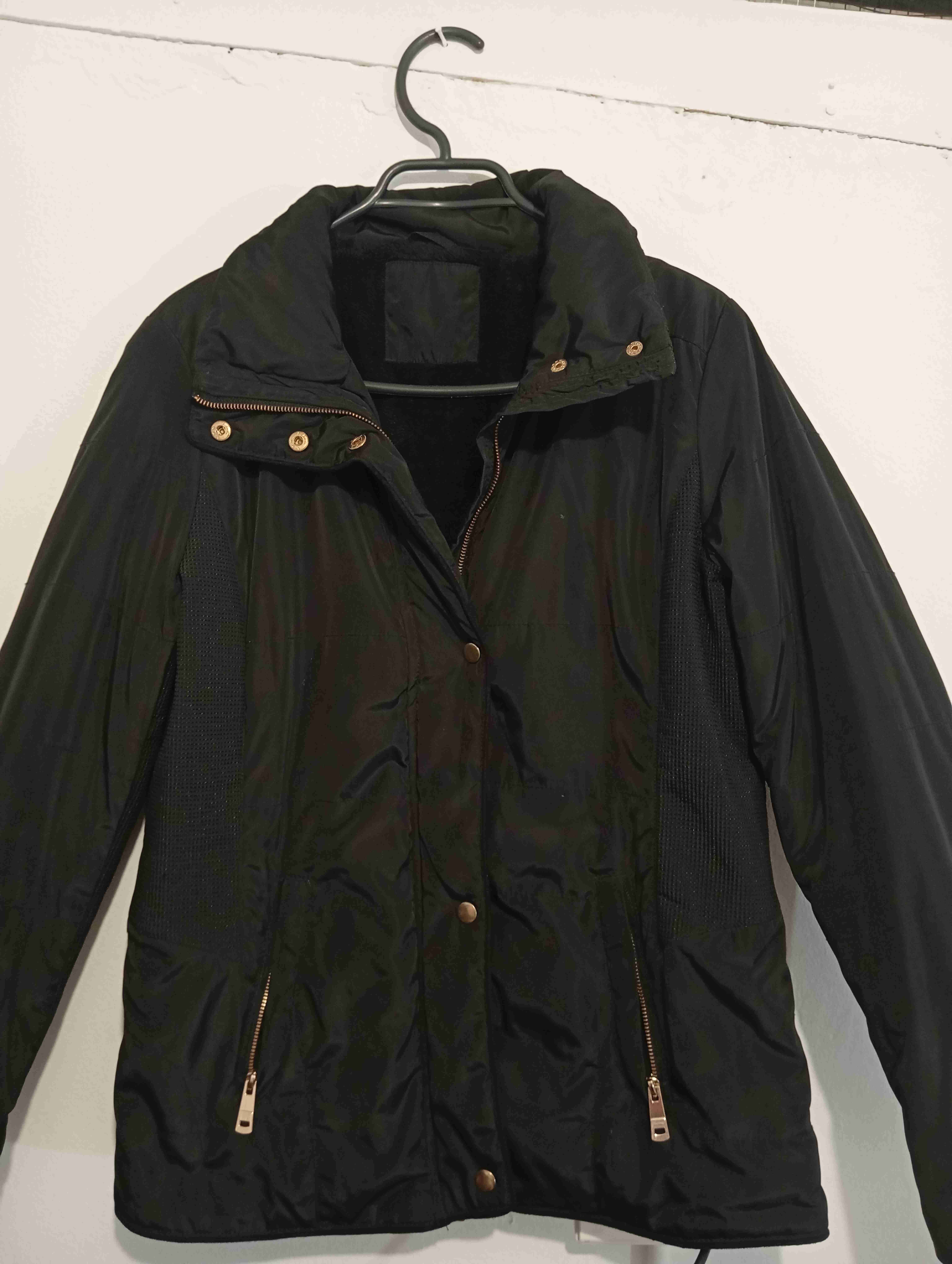 Chaqueta negra acolchada - miniatura 1