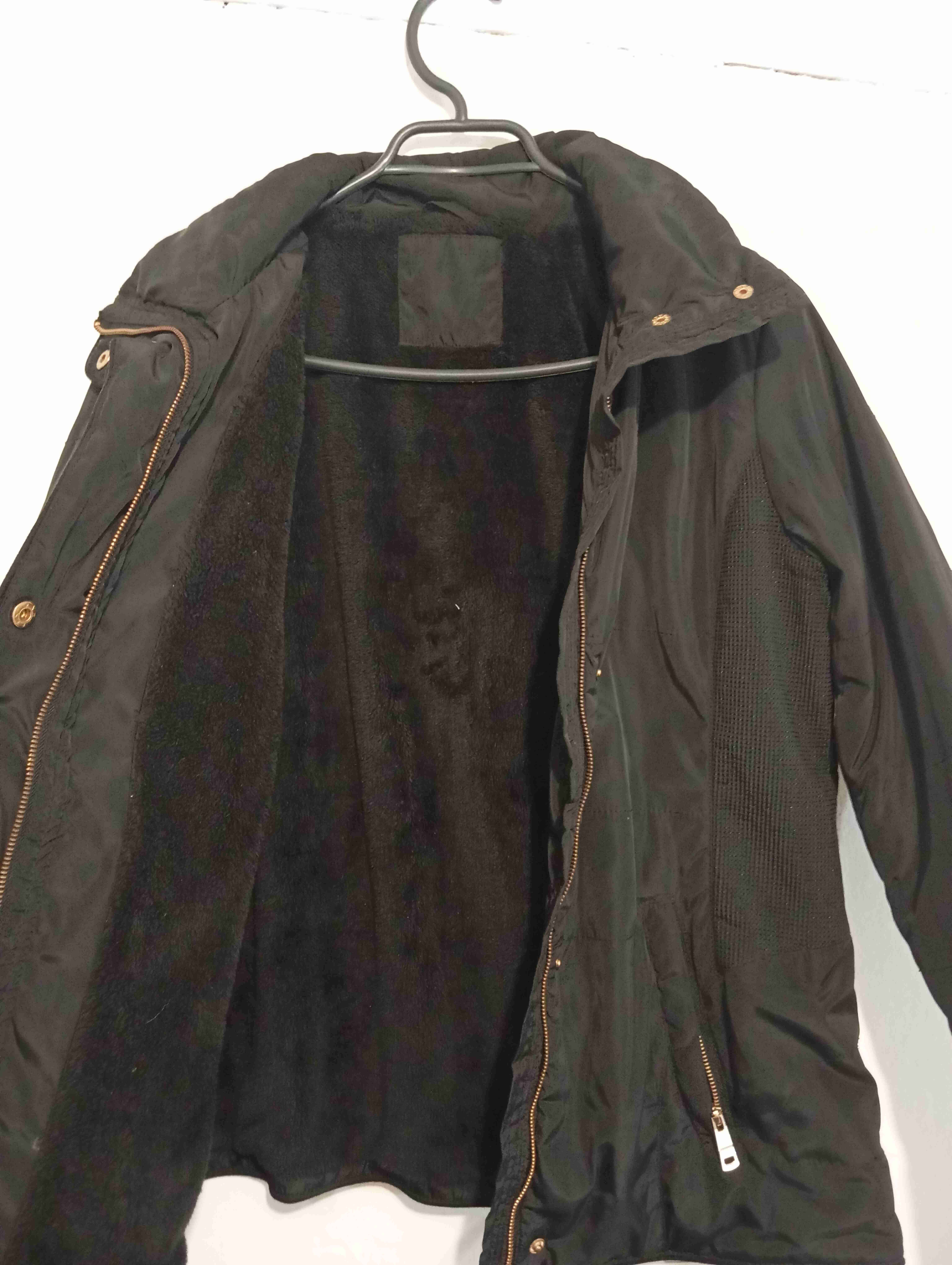 Chaqueta negra acolchada - miniatura 3