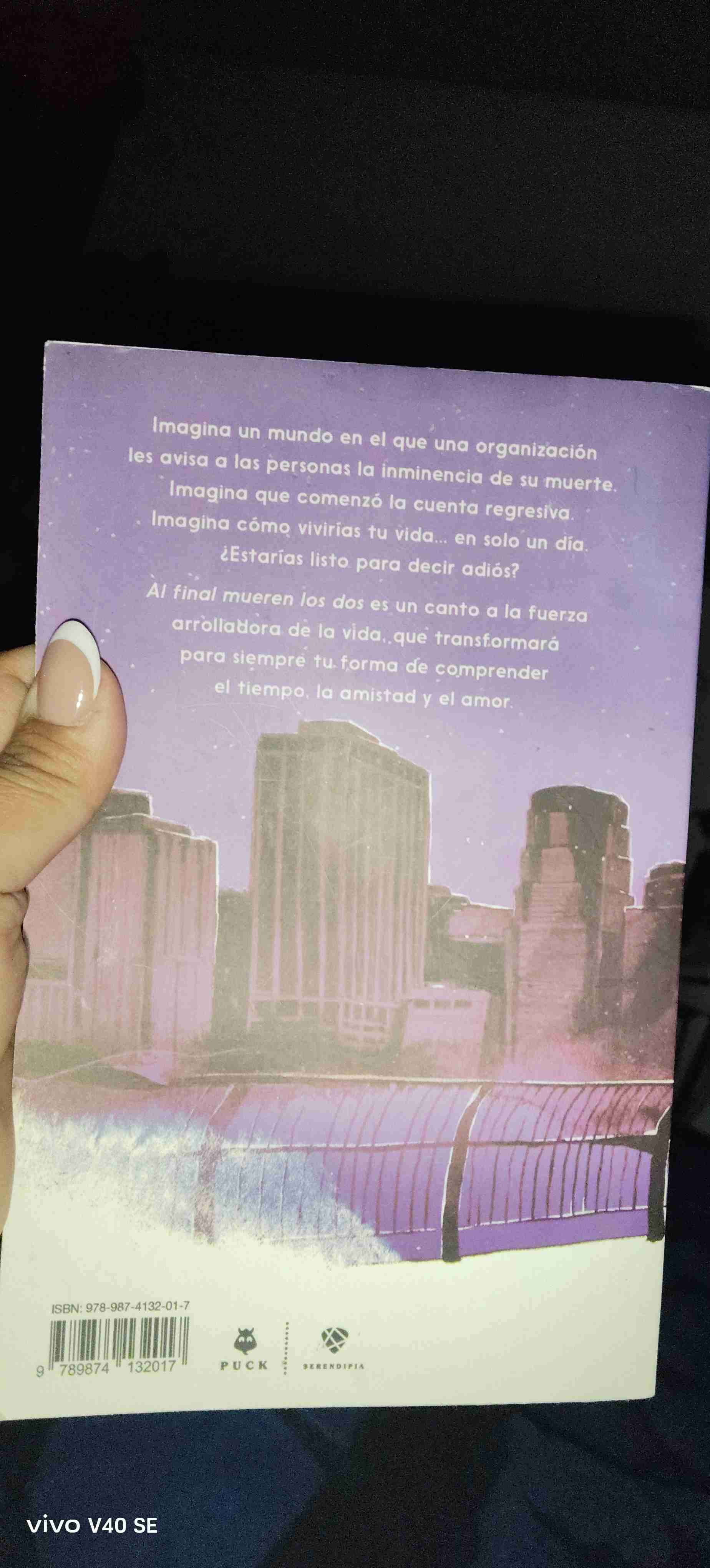 Libro 'Al final mueren los dos' - miniatura 2