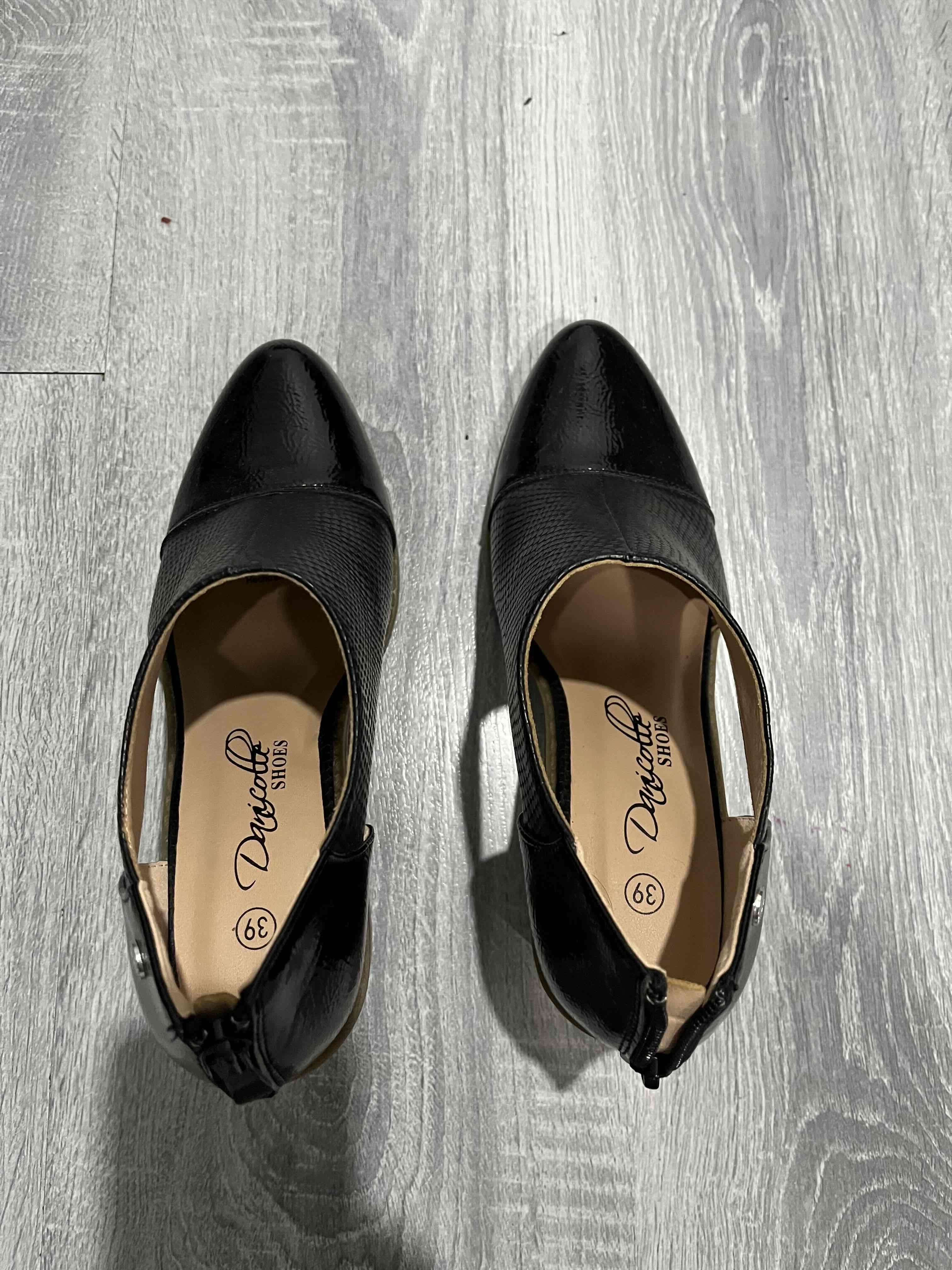 Botines negros con textura - miniatura 3