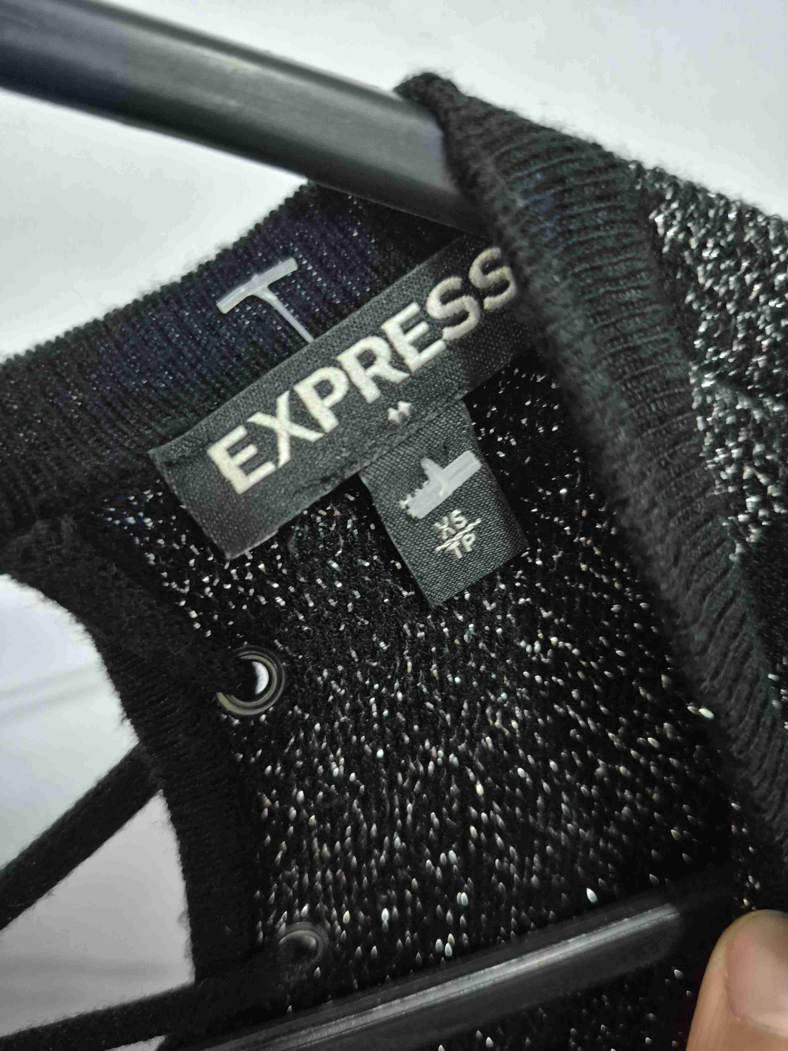 Vestido negro con brillo - miniatura 2