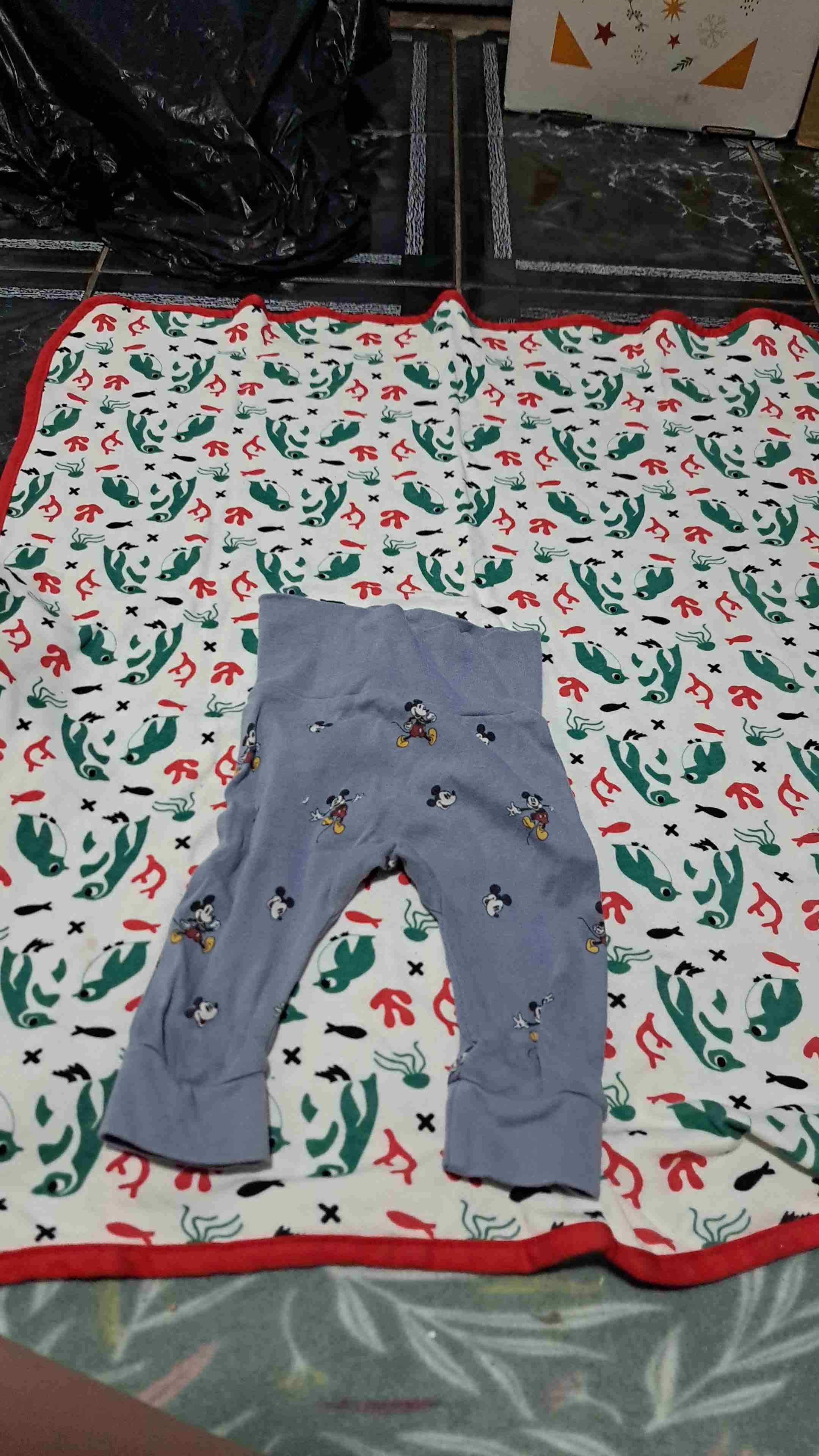 Chaqueta blanca bebé con capucha - miniatura 2