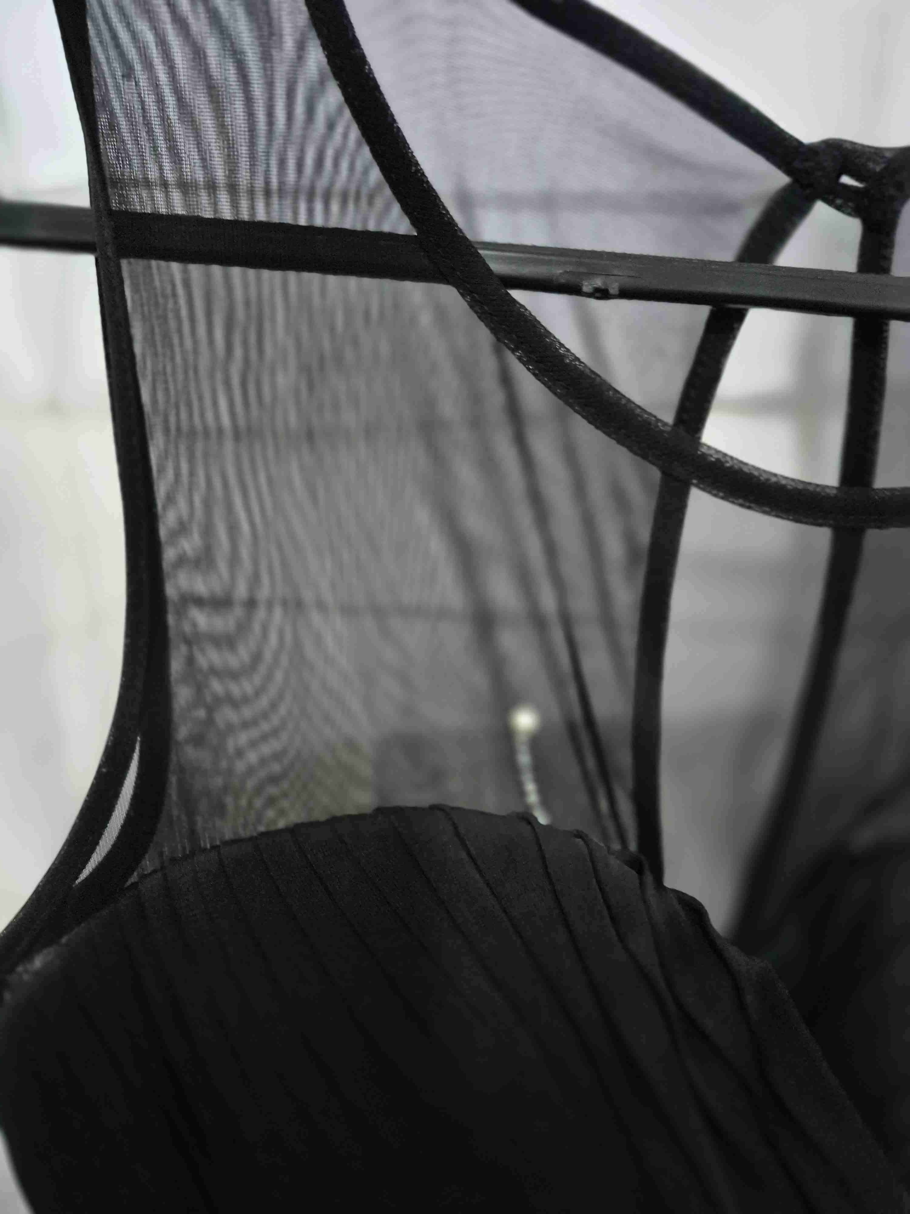 Vestido de encaje negro elegante - miniatura 4