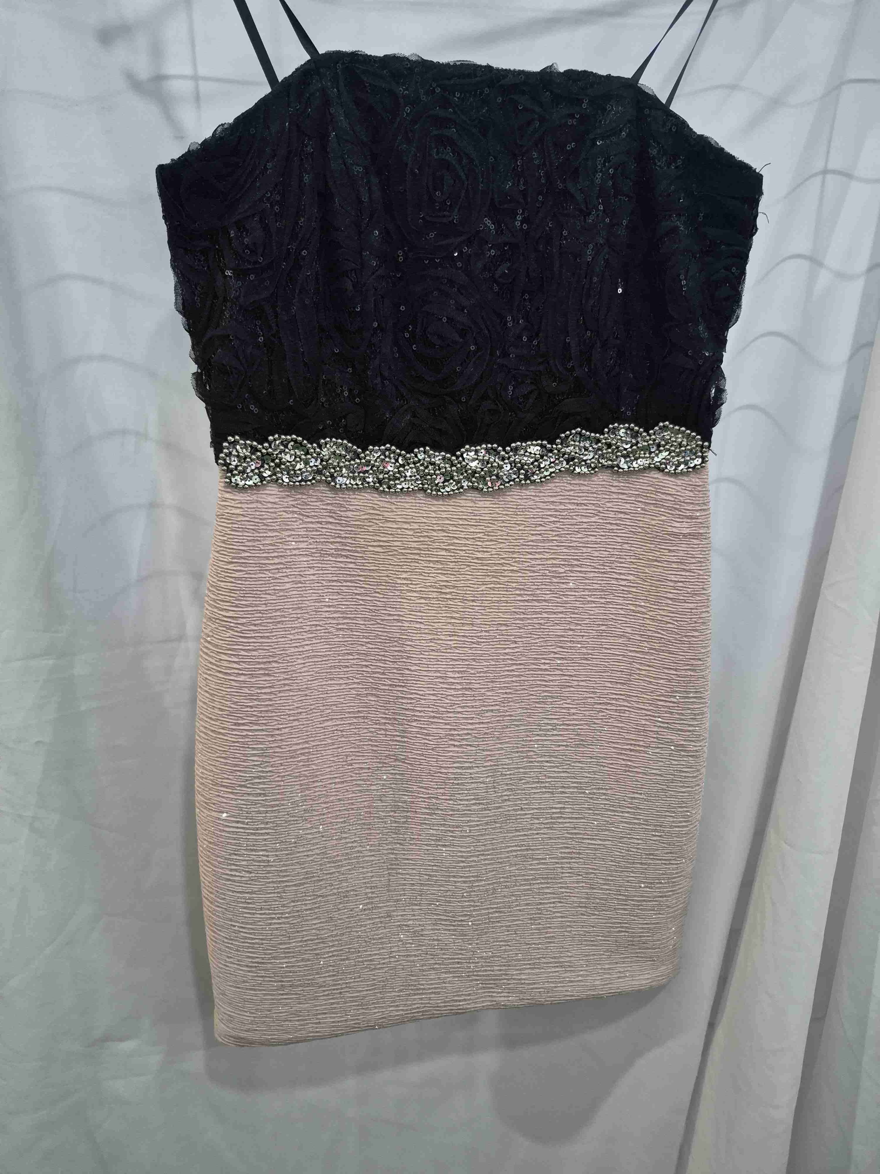 Vestido strapless negro y beige - miniatura 1