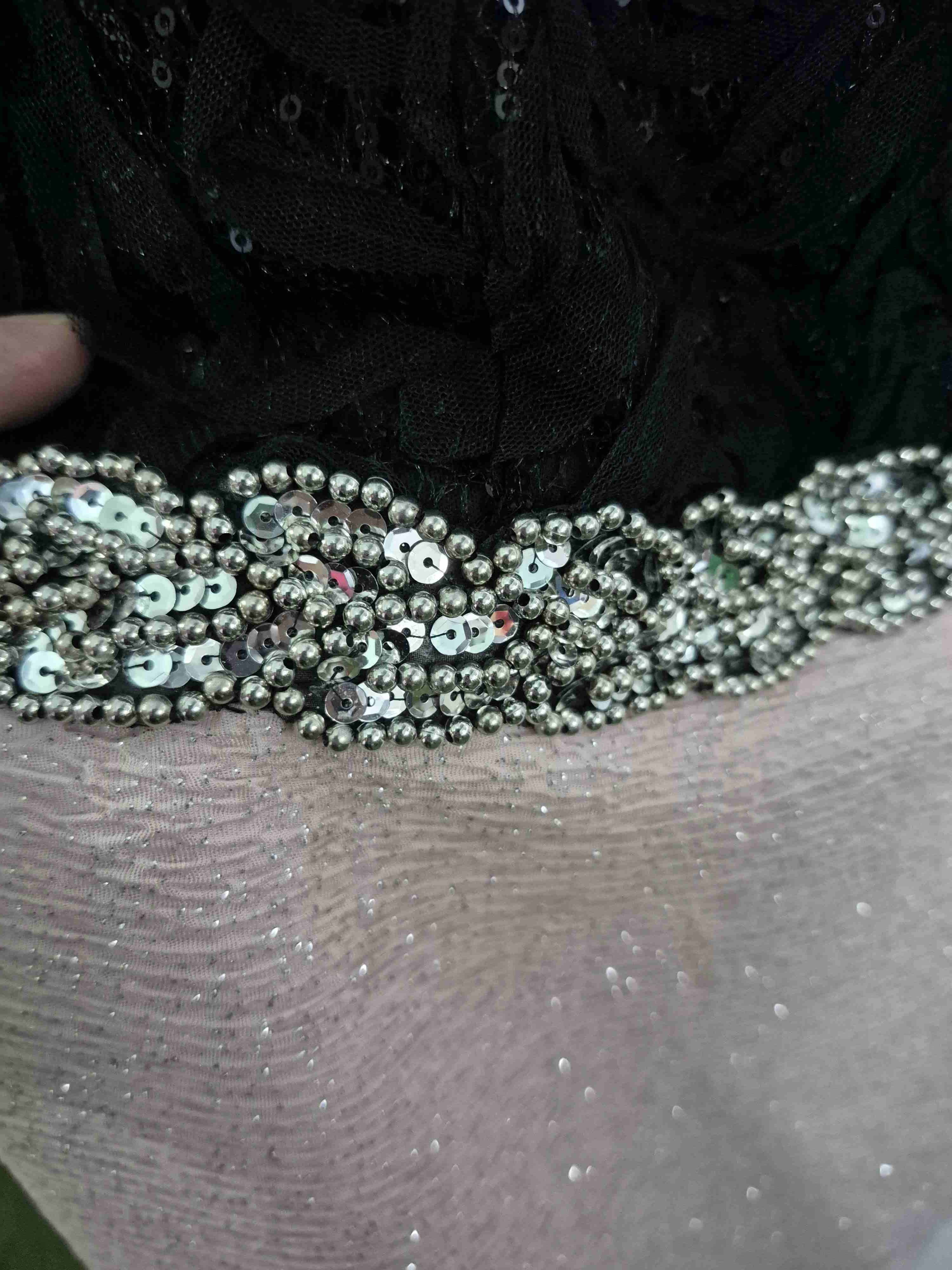 Vestido strapless negro y beige - miniatura 3