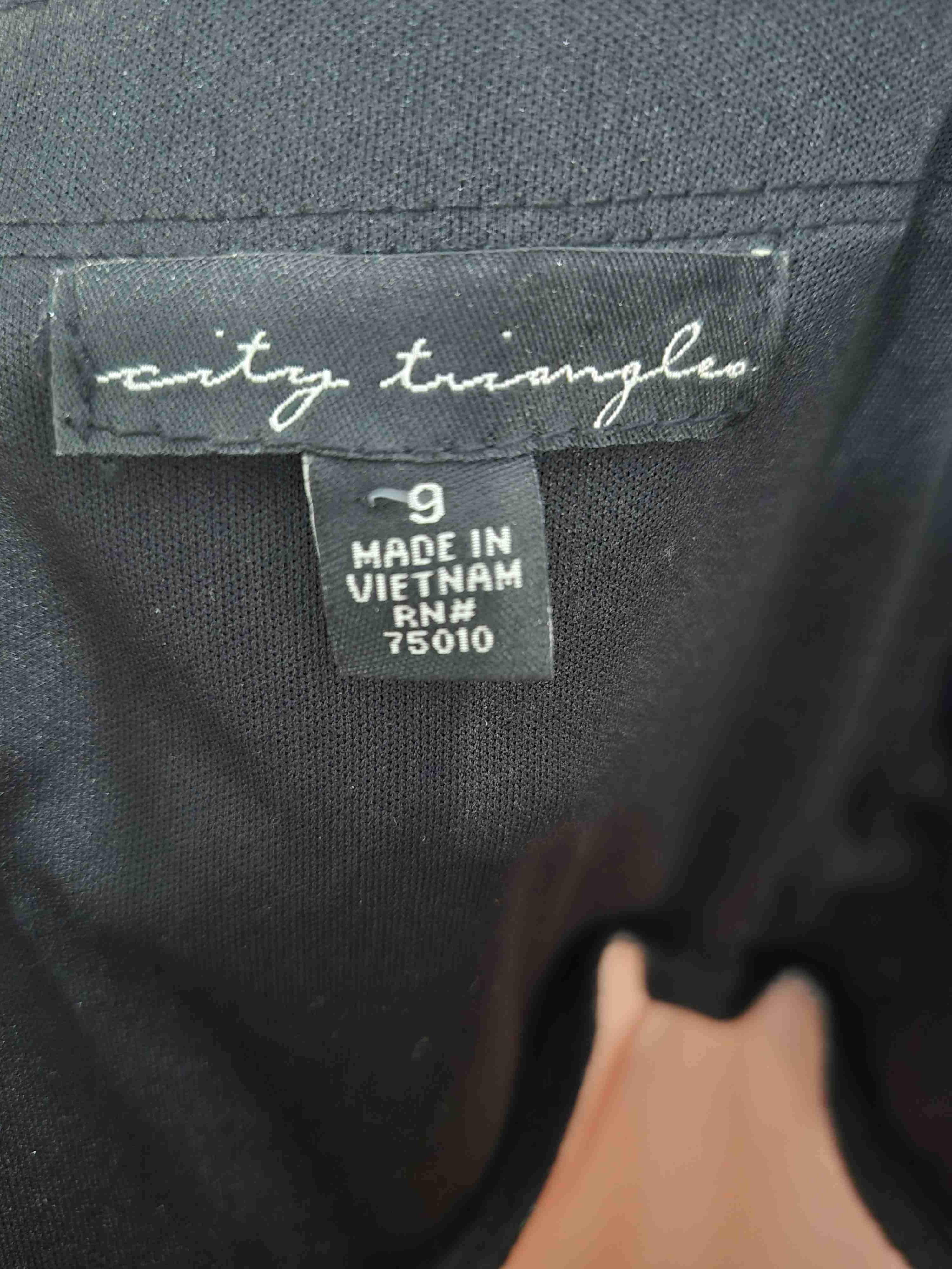 Vestido strapless negro y beige - miniatura 5