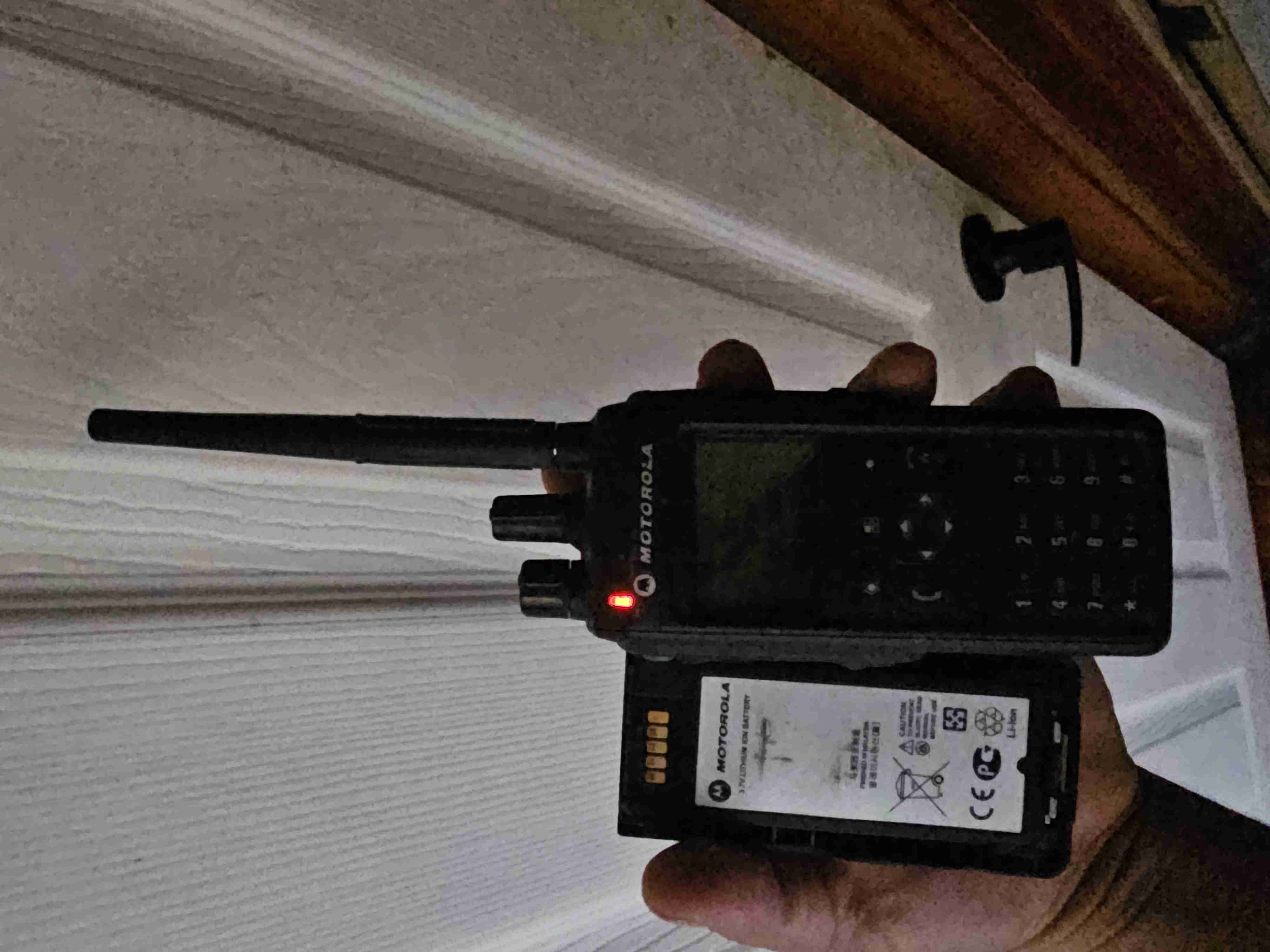 Walkie Talkie Motorola con batería - miniatura 1